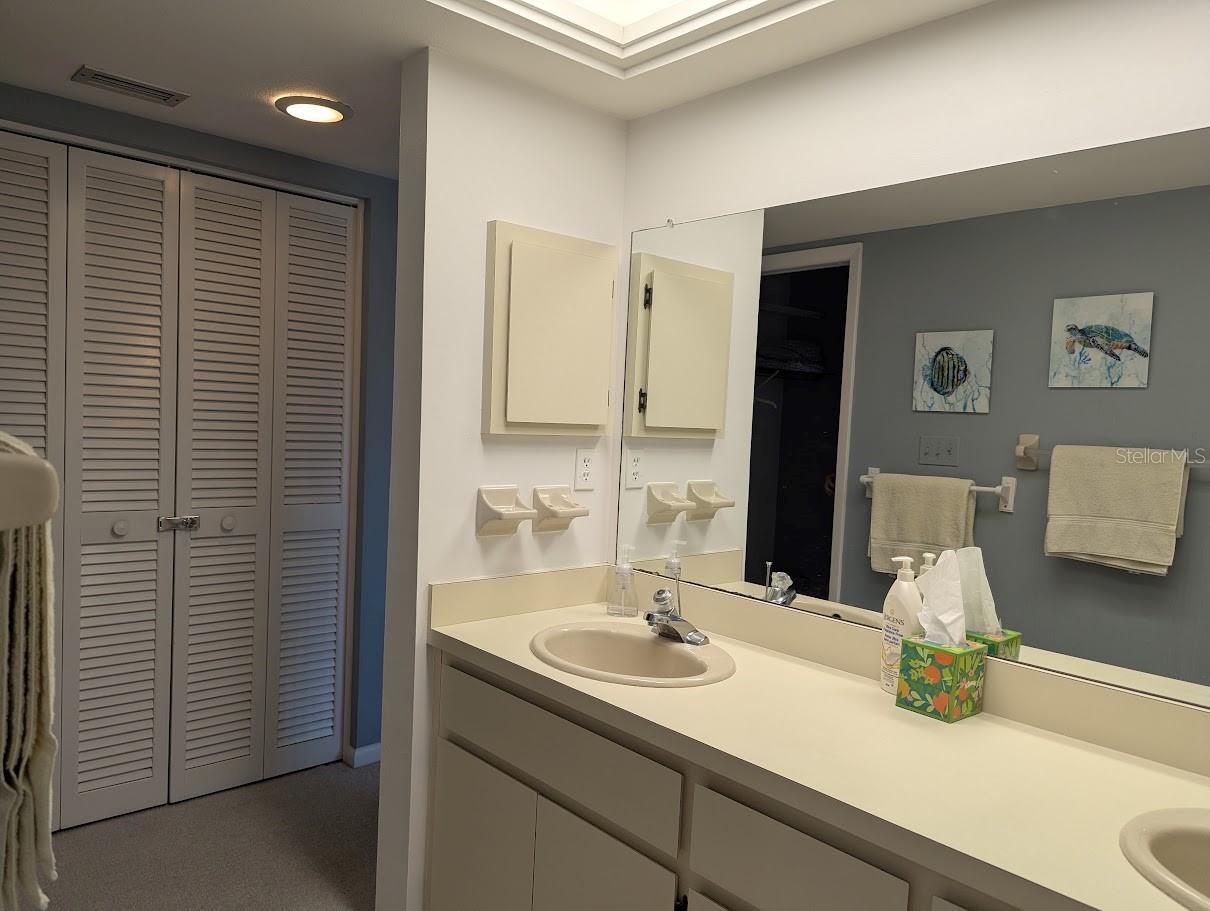 Image 18 of 29 For 8101 Bardmoor Place 204h