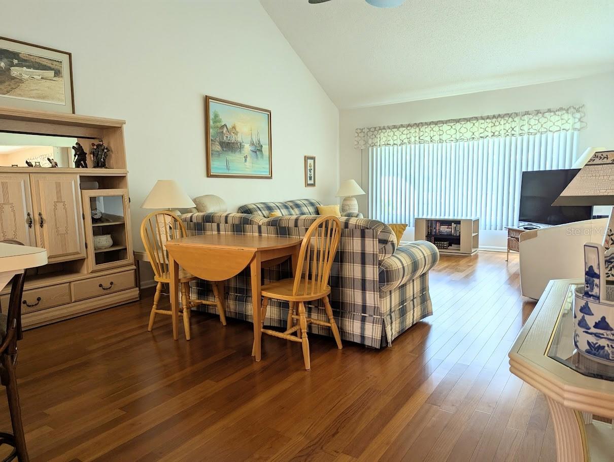 Image 4 of 29 For 8101 Bardmoor Place 204h