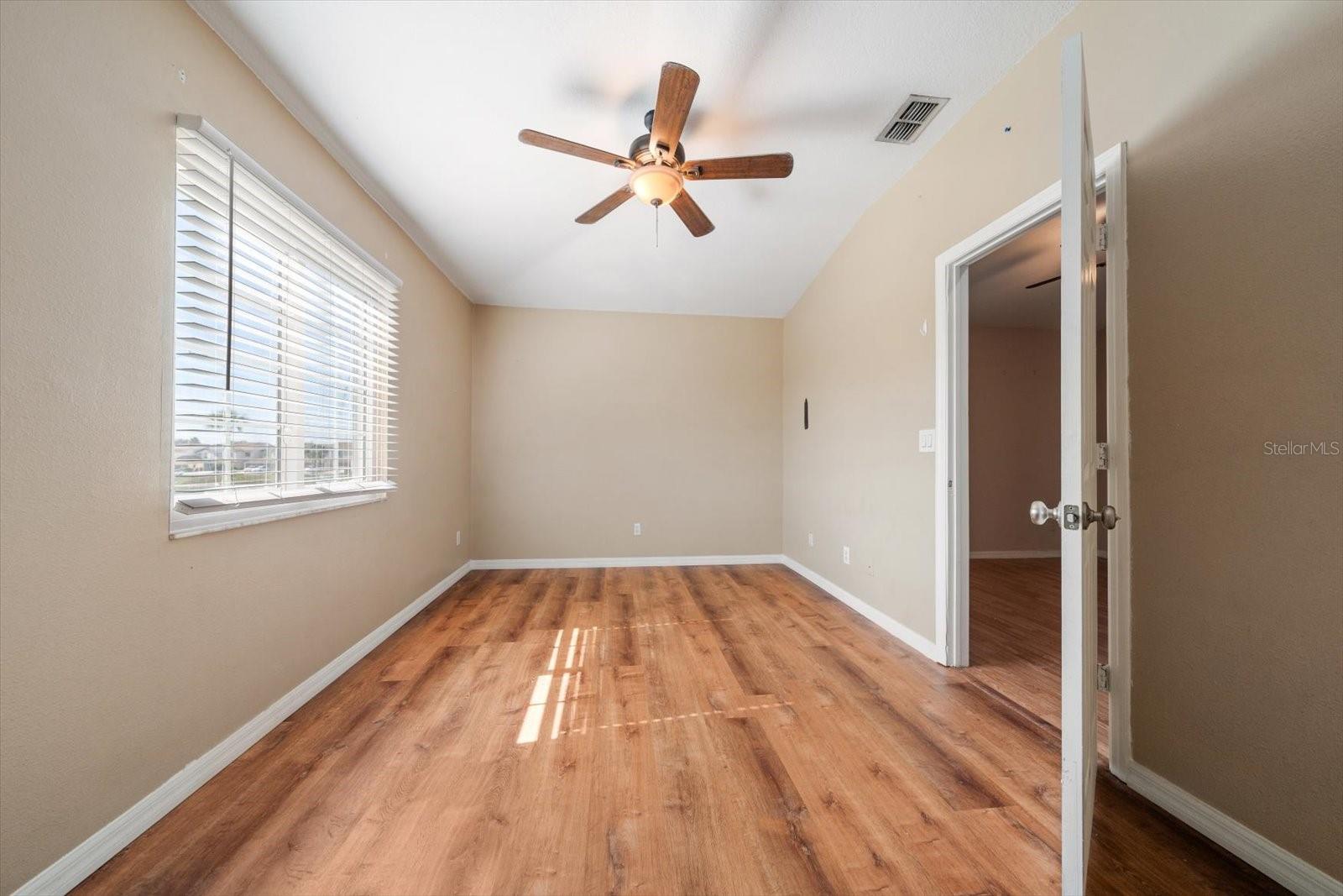 Image 27 of 29 For 6400 46th Avenue N 41