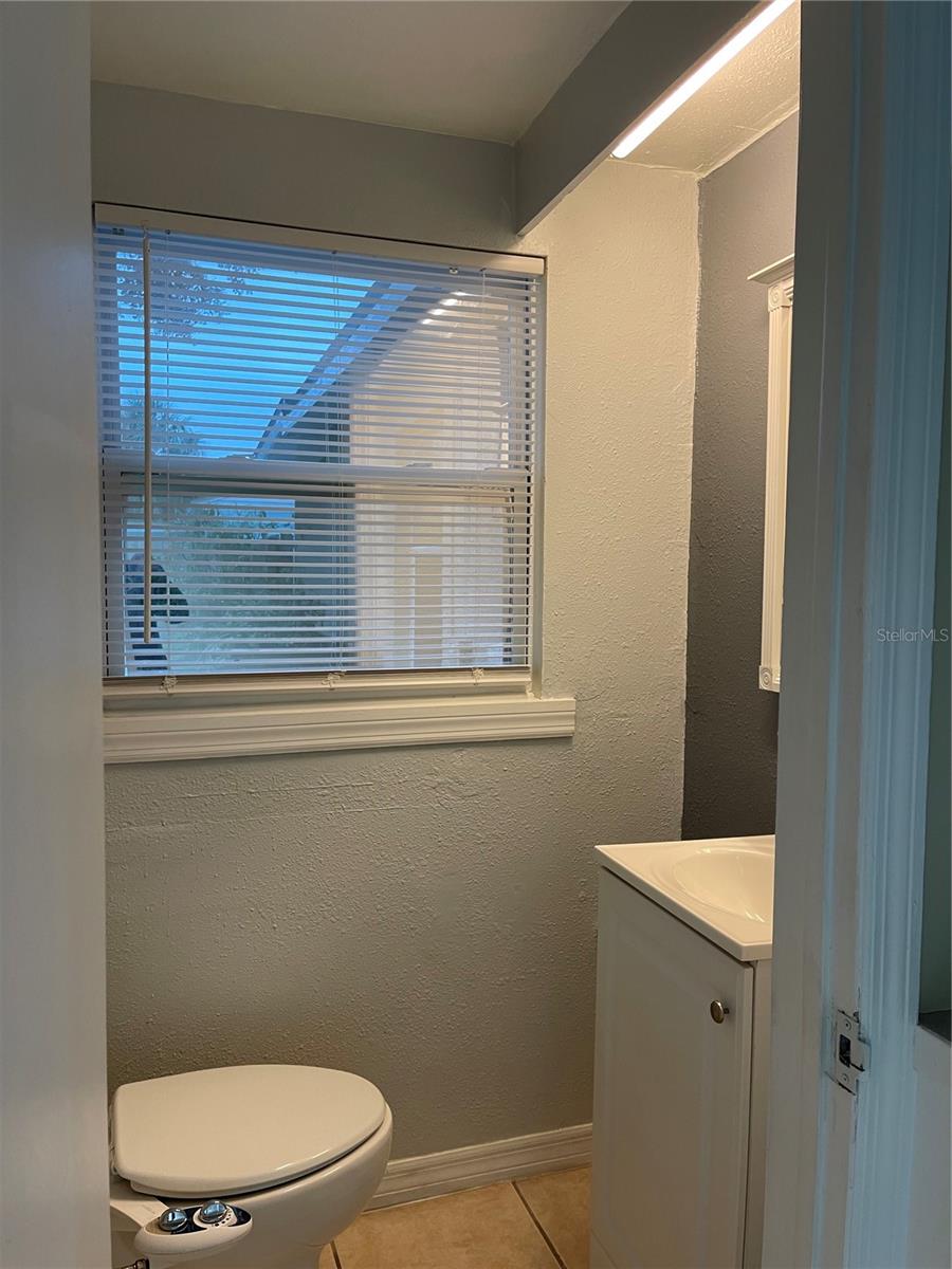 Image 33 of 38 For 3016 Meadow Street