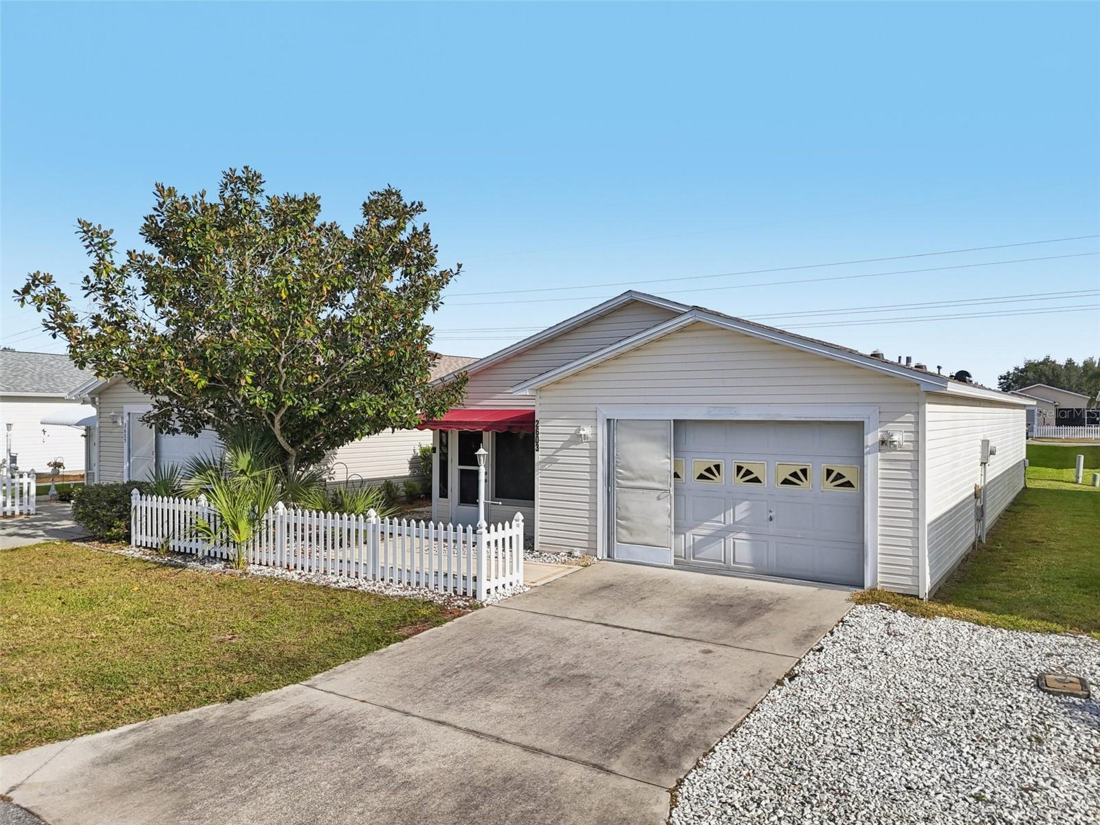 Image 38 of 52 For 2603 Olivarez Way