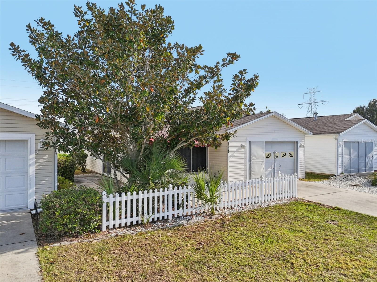 Image 39 of 52 For 2603 Olivarez Way