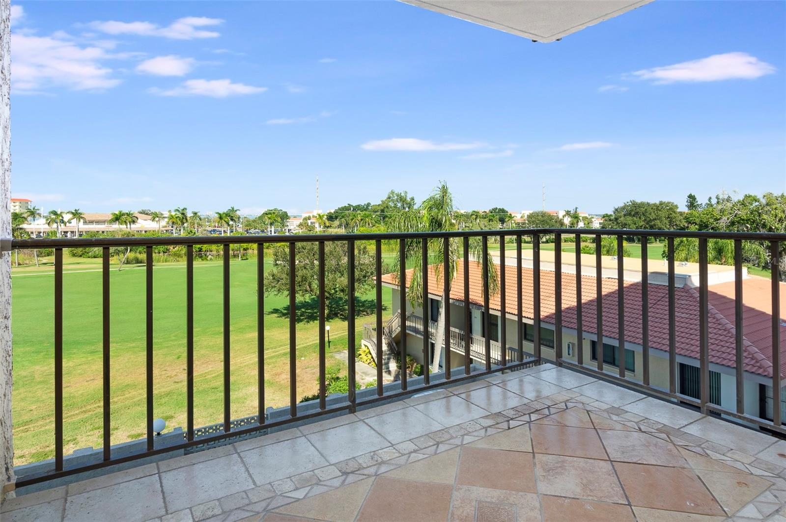 Image 9 of 27 For 6104 Palma Del Mar Boulevard S 405