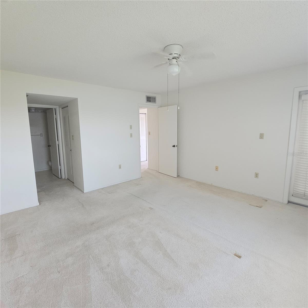 Image 20 of 69 For 1332 Pasadena Avenue S 501