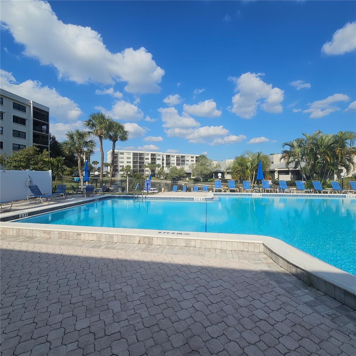 Image 47 of 69 For 1332 Pasadena Avenue S 501