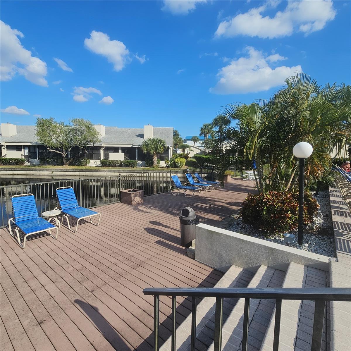 Image 49 of 69 For 1332 Pasadena Avenue S 501