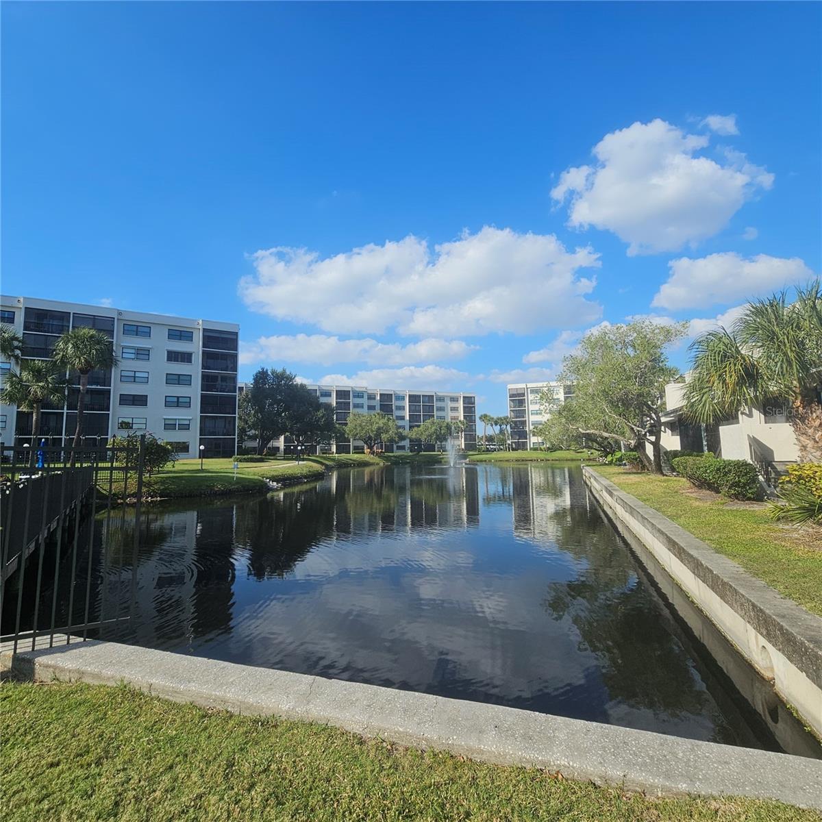 Image 55 of 69 For 1332 Pasadena Avenue S 501