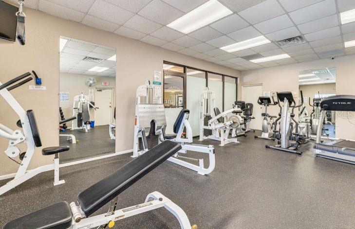 Image 63 of 69 For 1332 Pasadena Avenue S 501