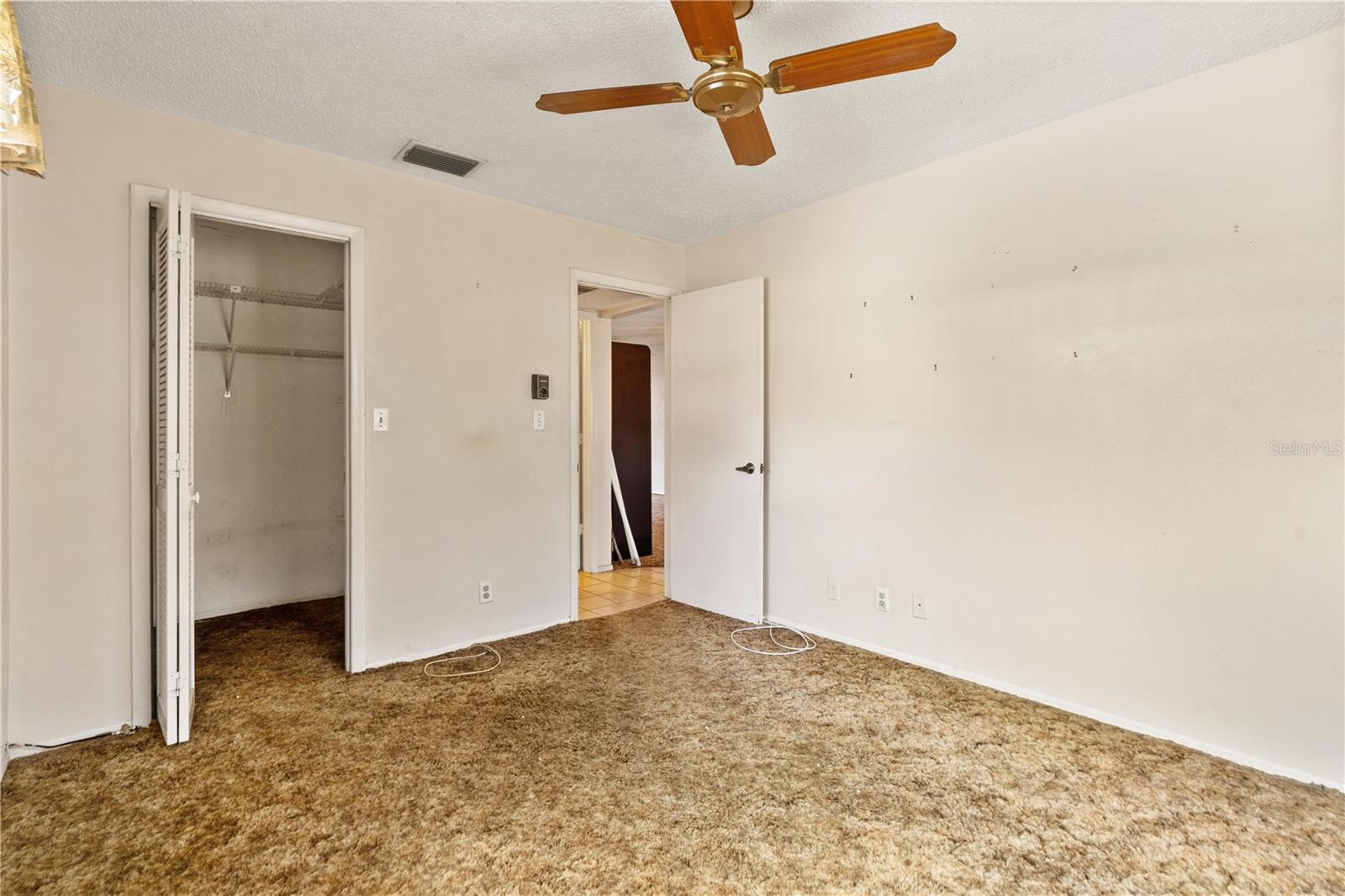 Image 11 of 16 For 601 Hercules Avenue 401