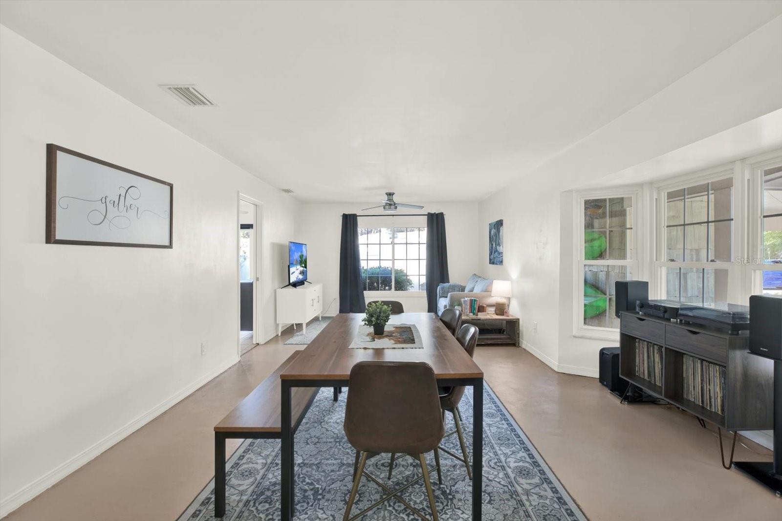 Image 17 of 60 For 10524 Orange Grove Drive