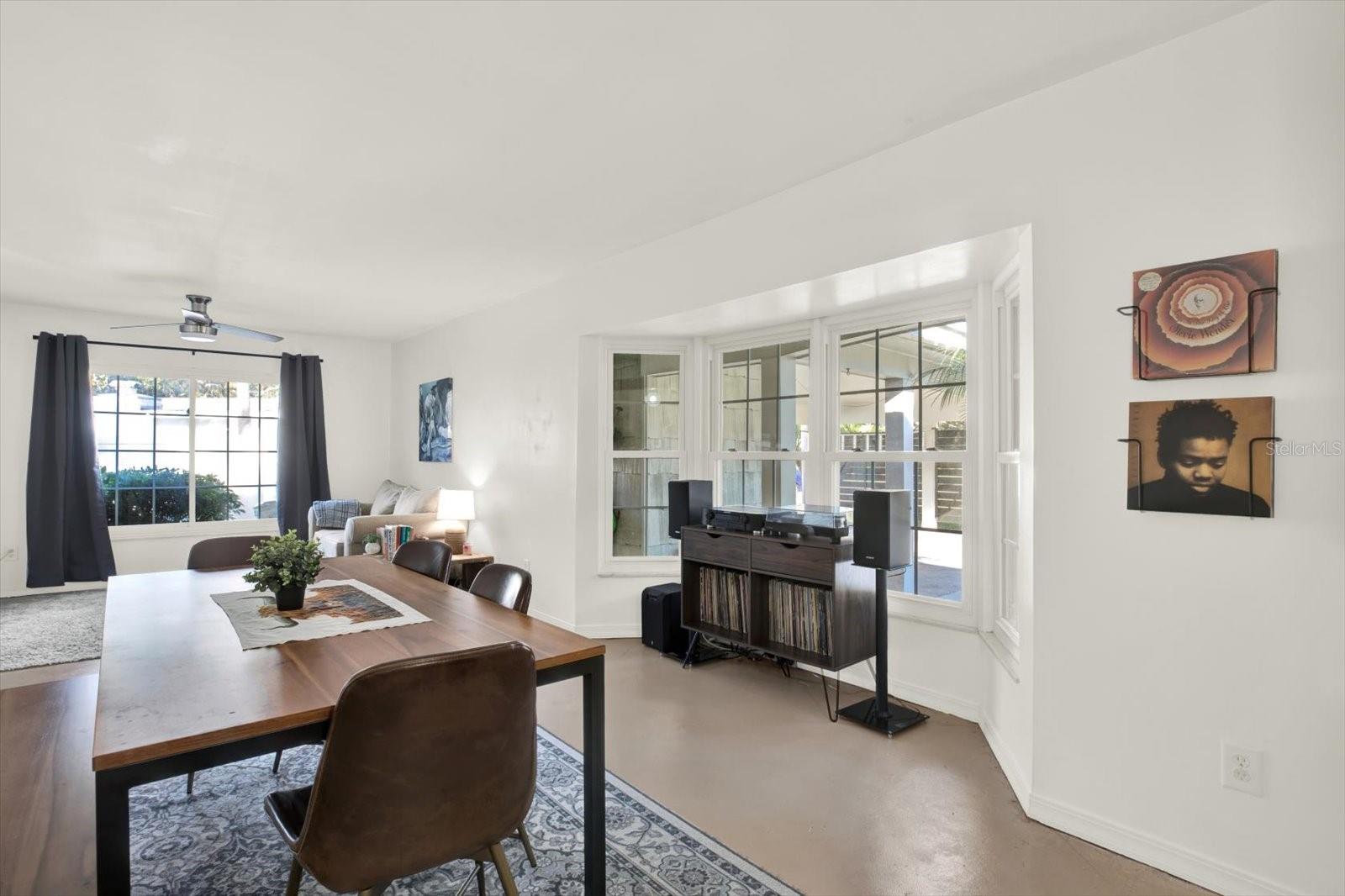 Image 18 of 60 For 10524 Orange Grove Drive