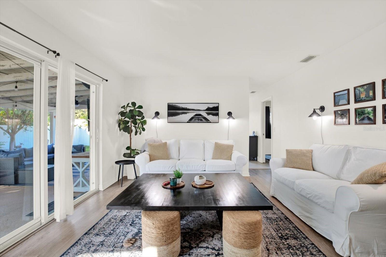 Image 7 of 60 For 10524 Orange Grove Drive