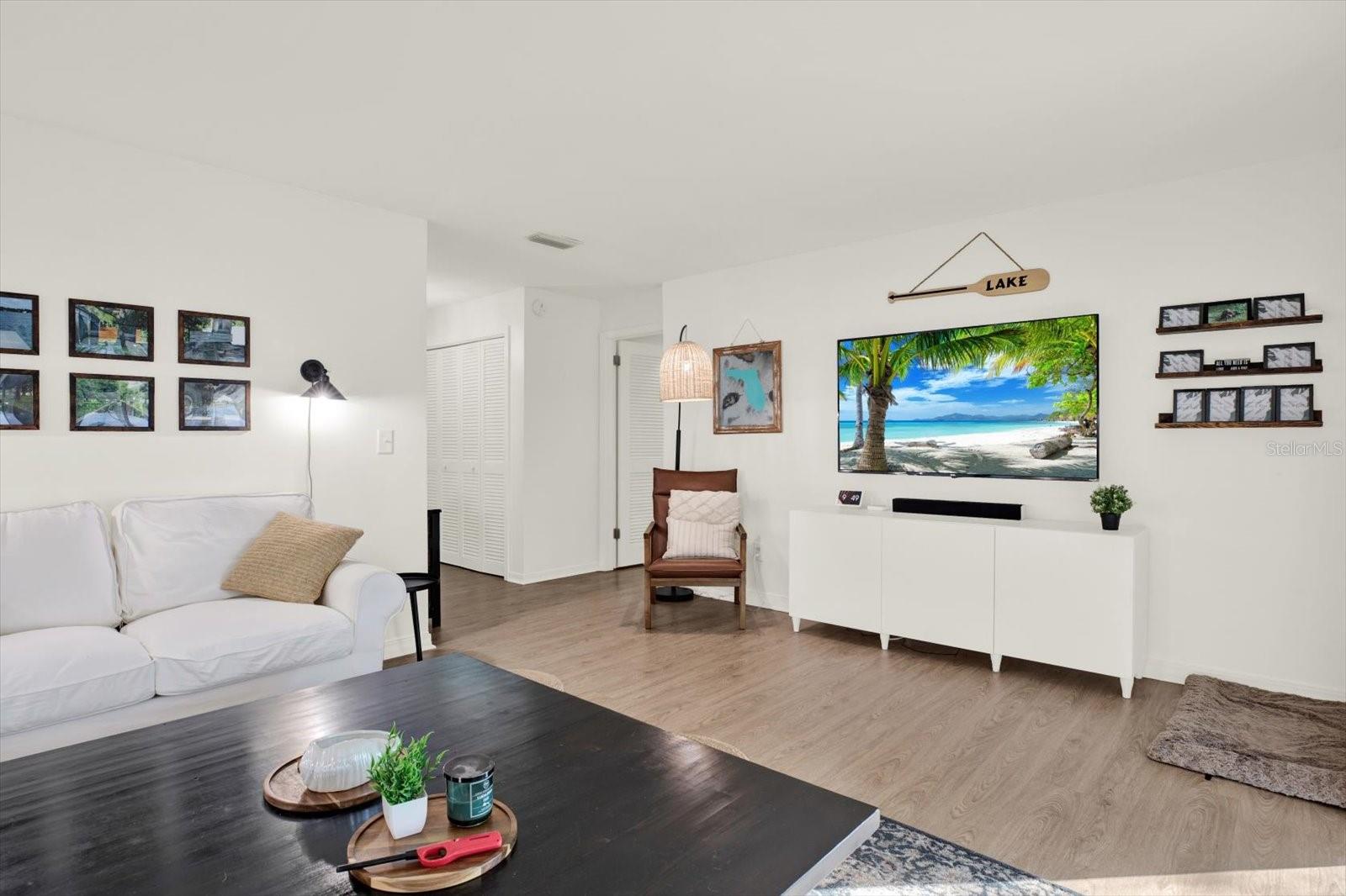 Image 9 of 60 For 10524 Orange Grove Drive