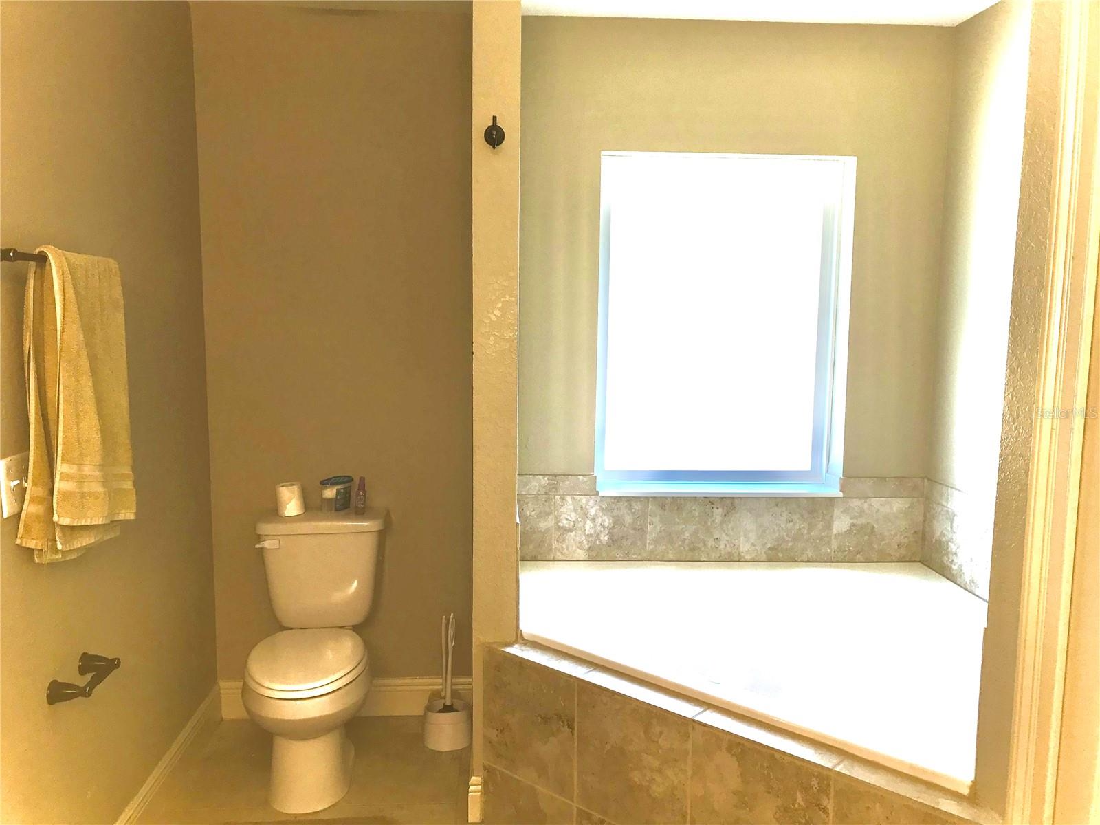 Image 22 of 29 For 4195 114th Street