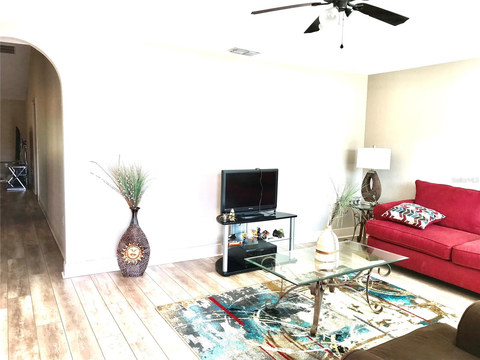 Image 7 of 29 For 4195 114th Street