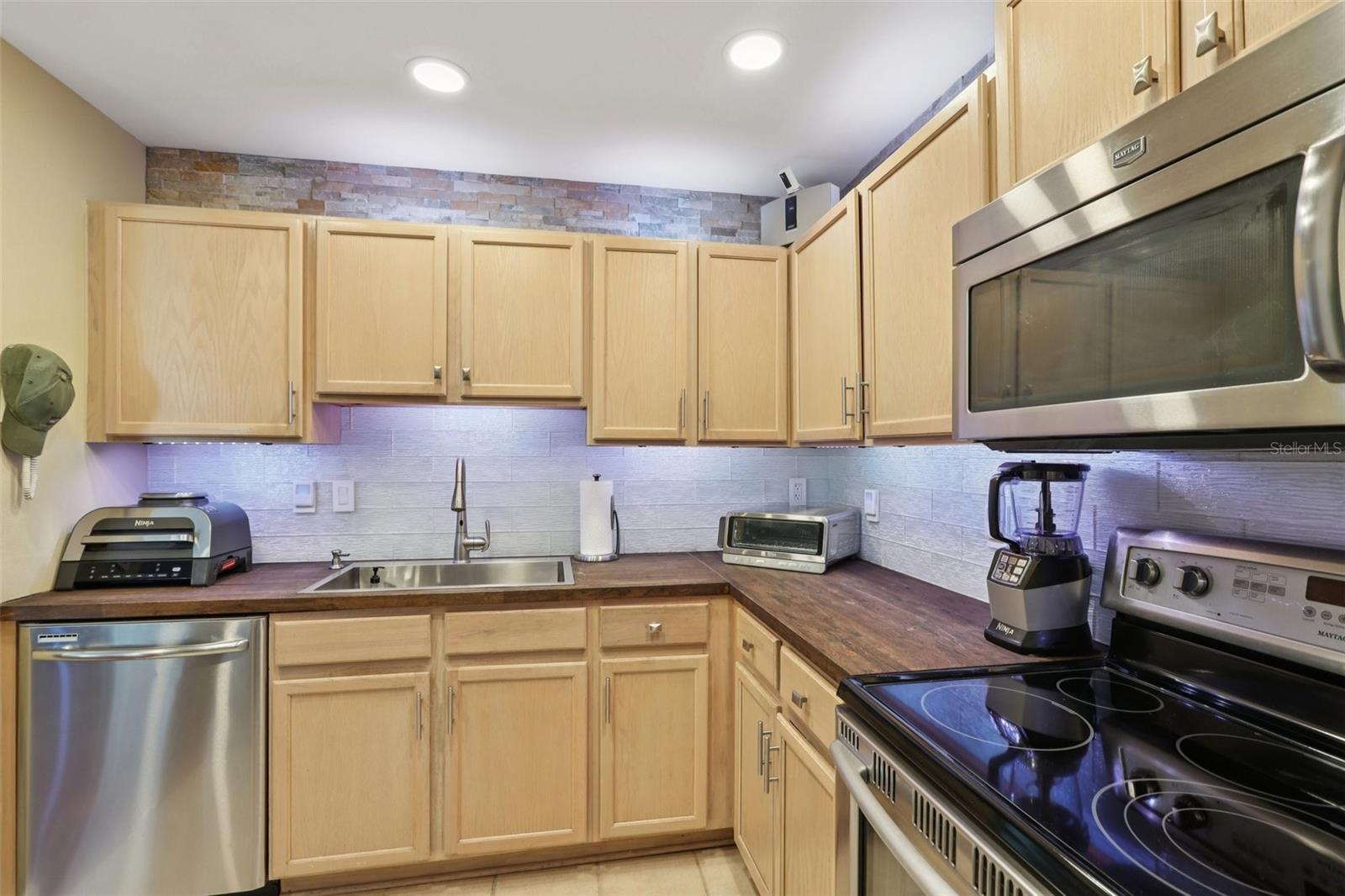 Image 22 of 78 For 345 Bayshore Boulevard Gp10