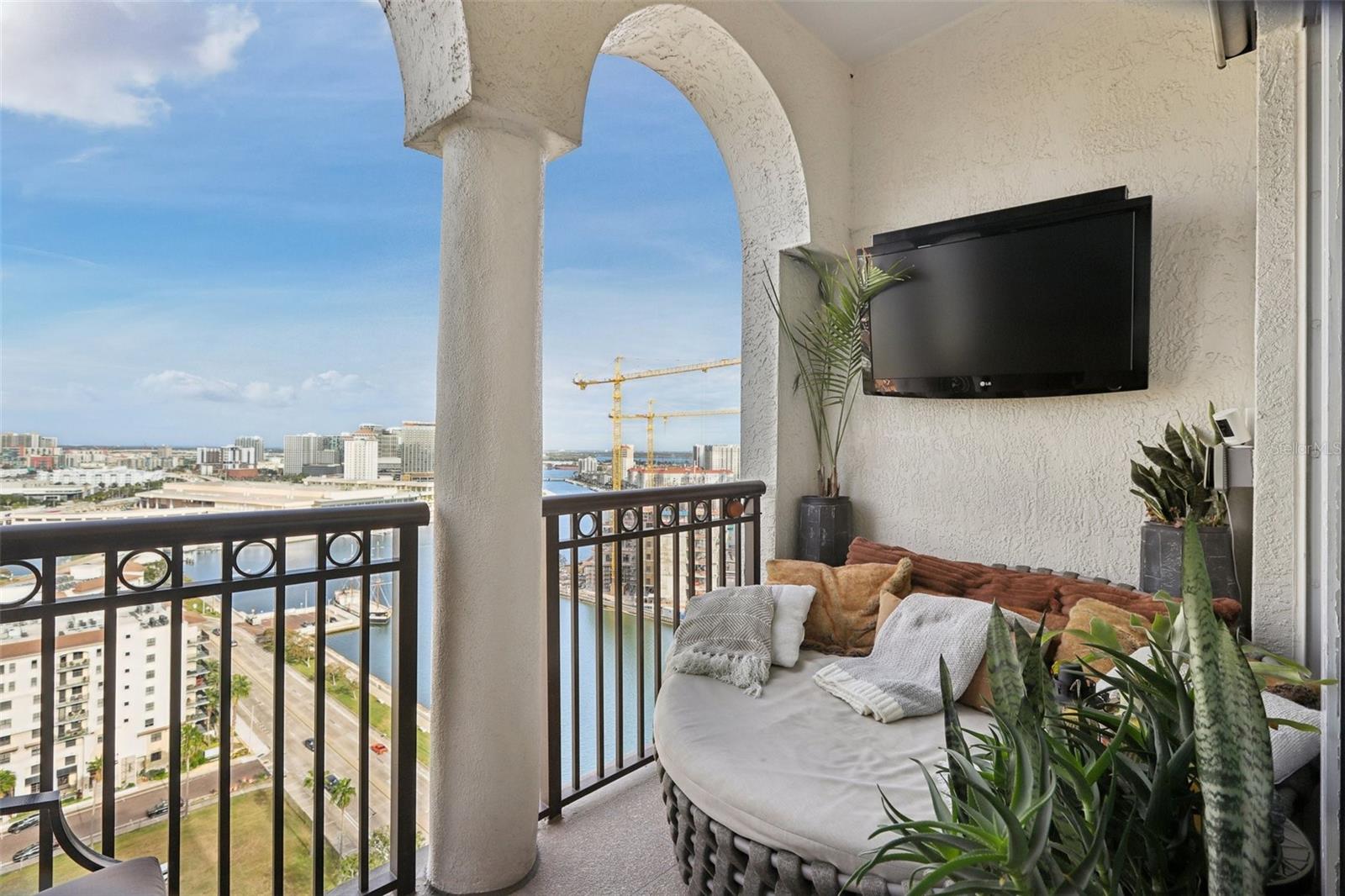 Image 49 of 78 For 345 Bayshore Boulevard Gp10