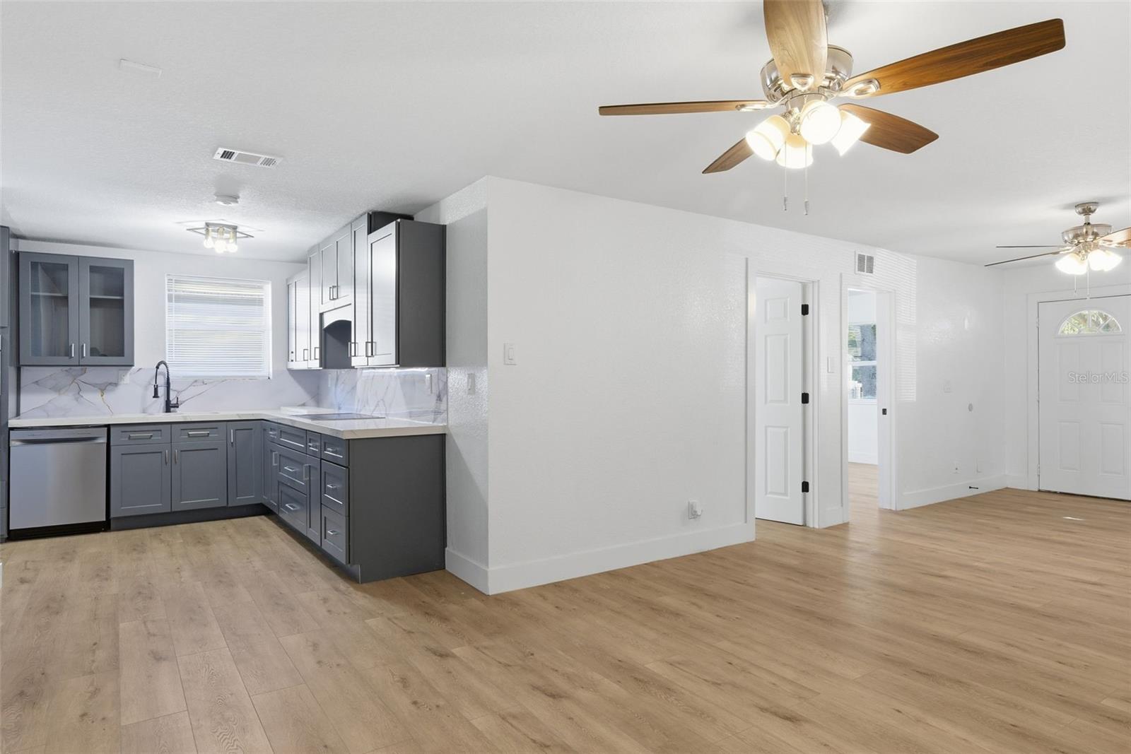 Image 10 of 68 For 525 27th Avenue S