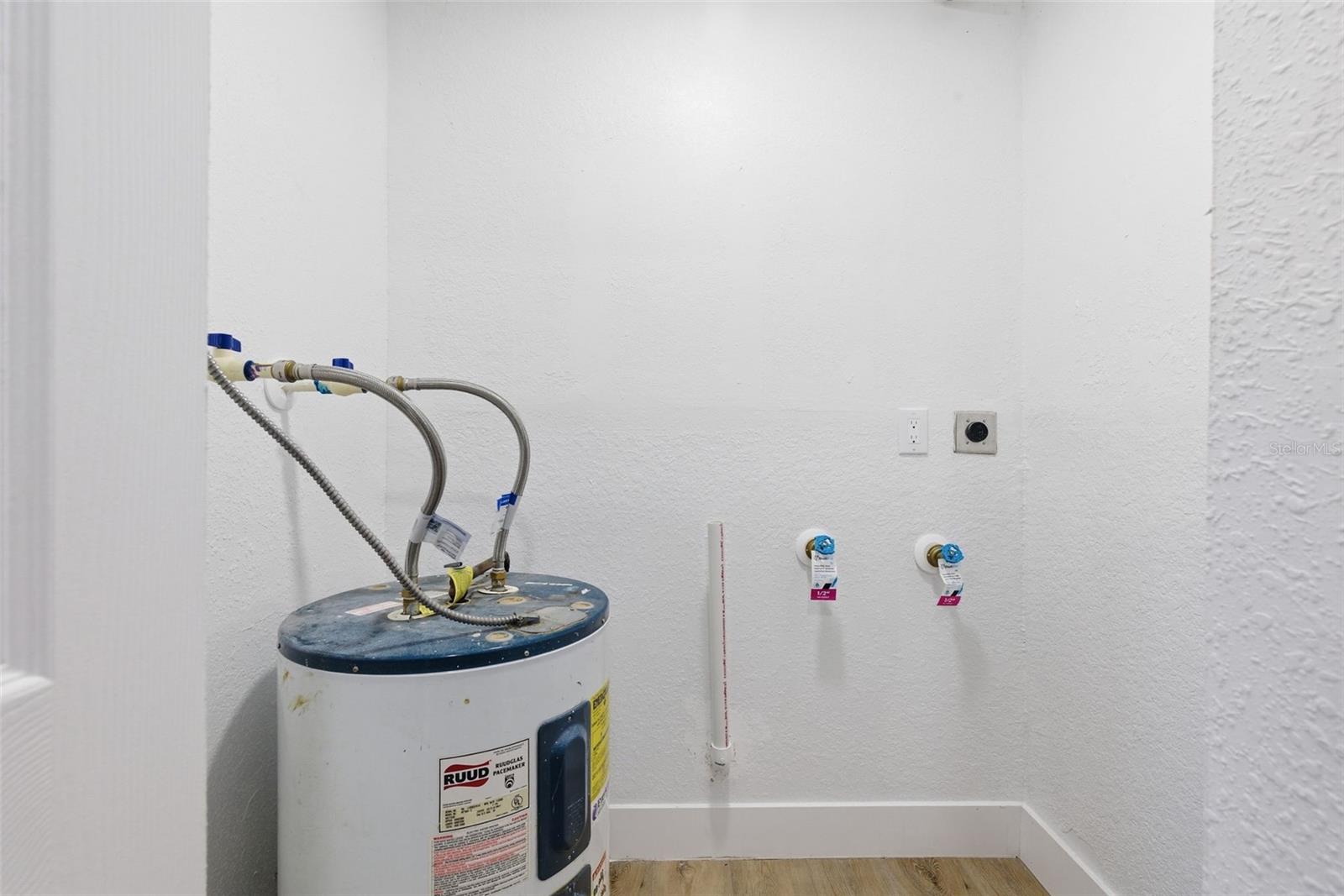 Image 21 of 68 For 525 27th Avenue S