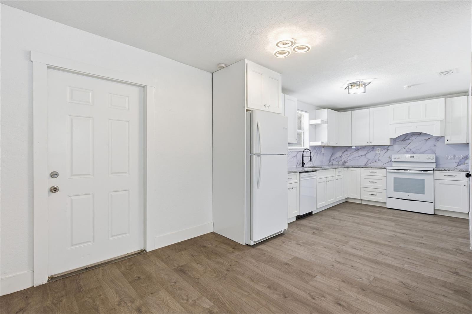 Image 36 of 68 For 525 27th Avenue S