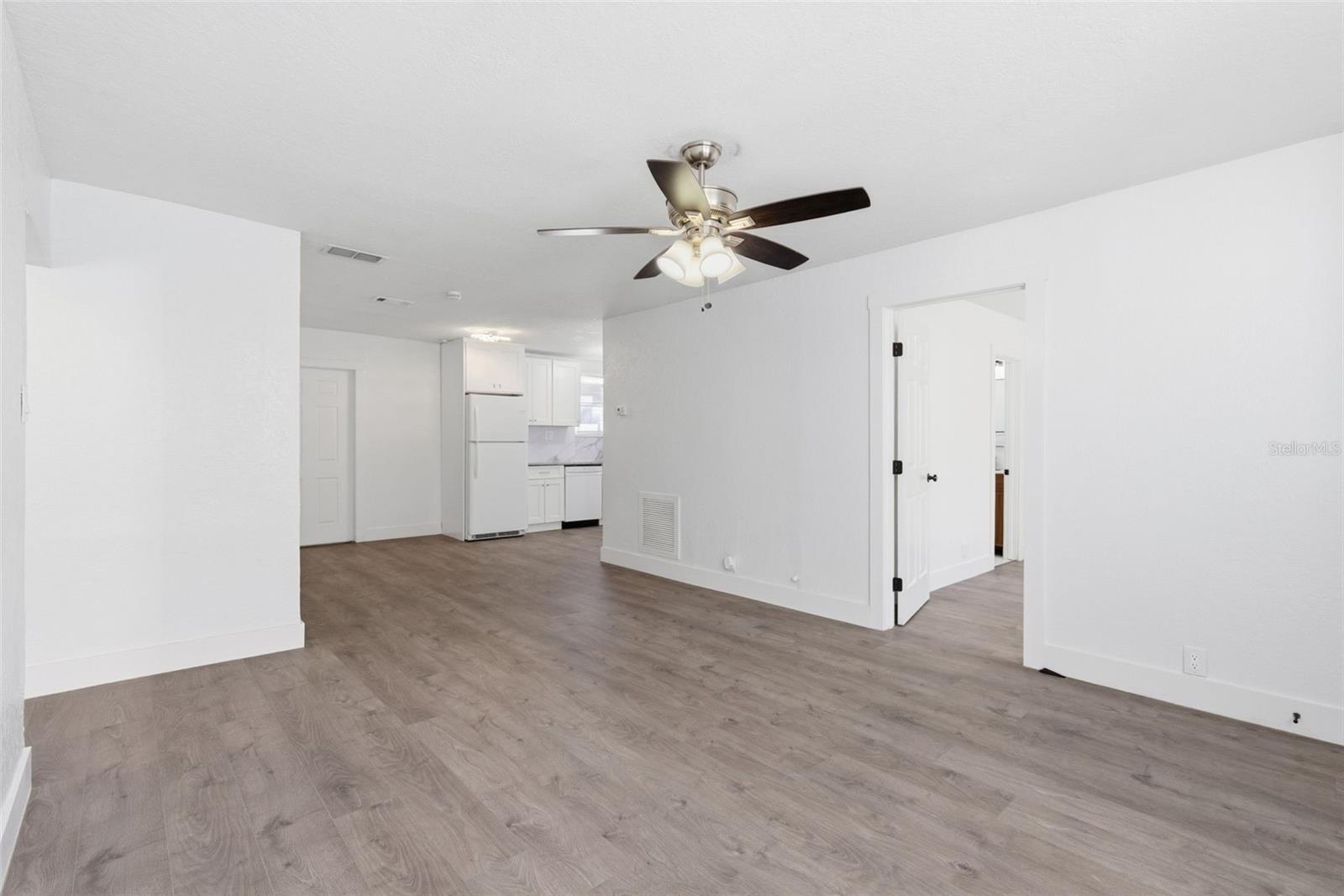 Image 38 of 68 For 525 27th Avenue S