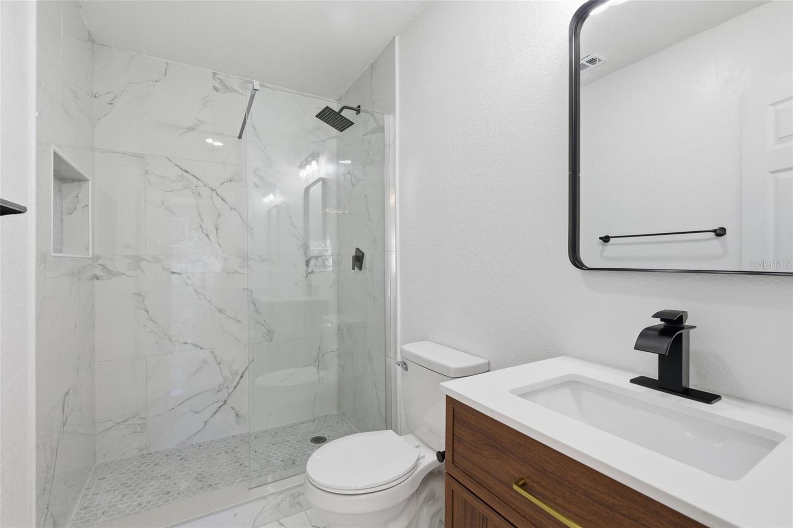 Image 39 of 68 For 525 27th Avenue S