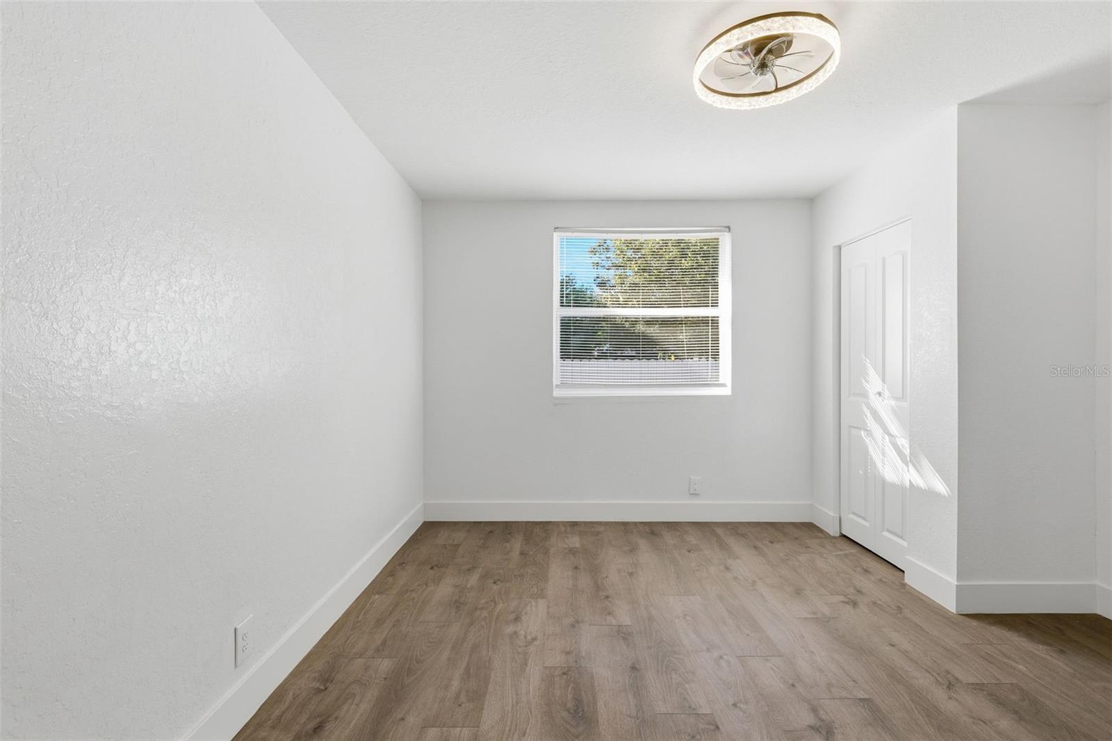 Image 40 of 68 For 525 27th Avenue S