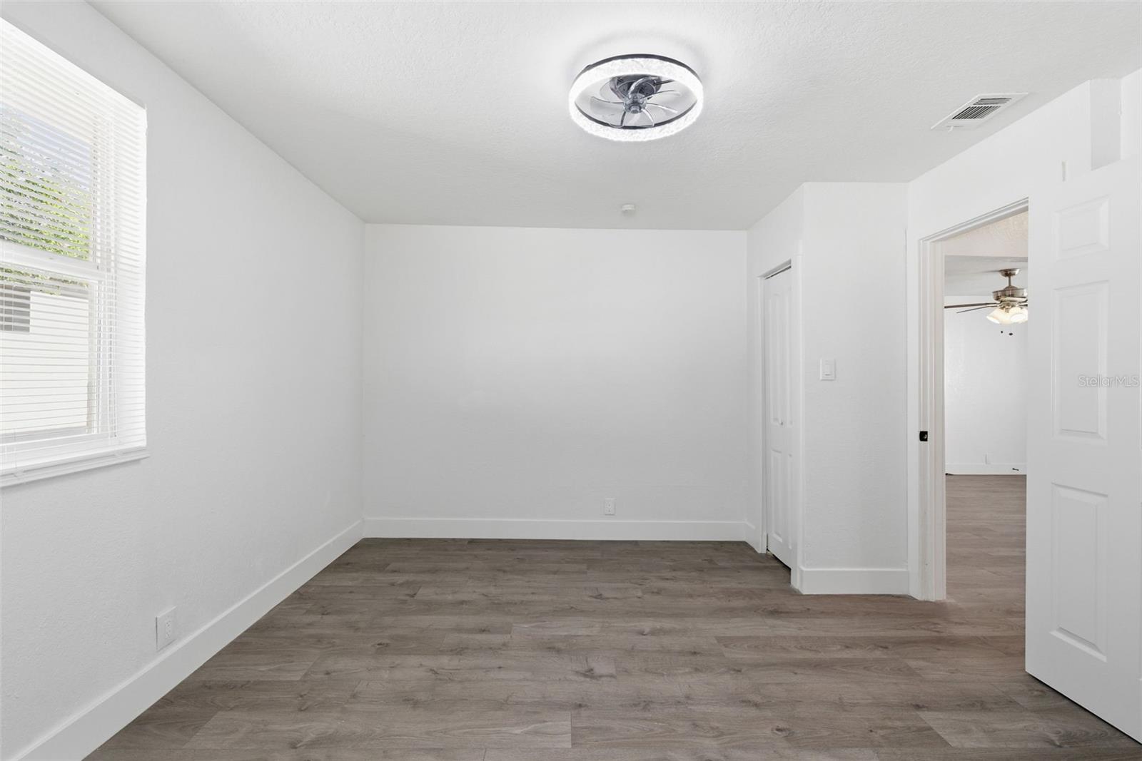 Image 47 of 68 For 525 27th Avenue S