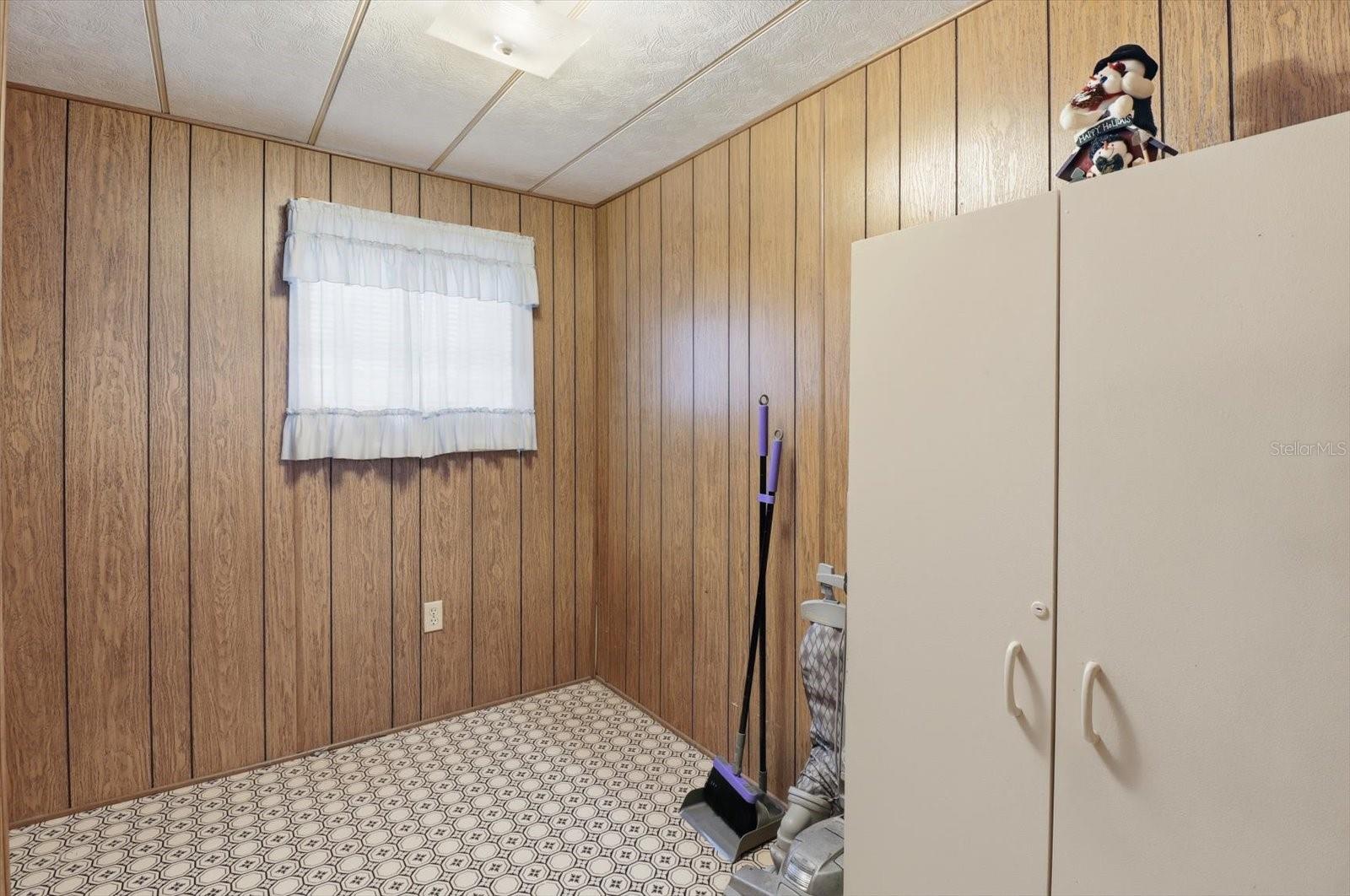 Image 19 of 30 For 7749 Chassahowitzka Street