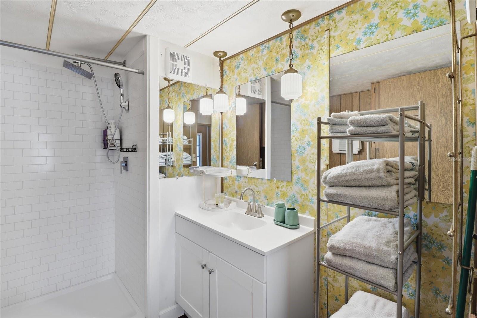 Image 21 of 30 For 7749 Chassahowitzka Street