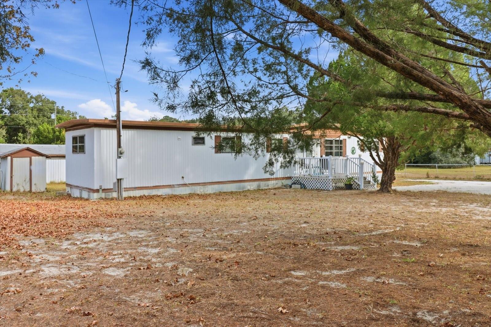 Image 5 of 30 For 7749 Chassahowitzka Street