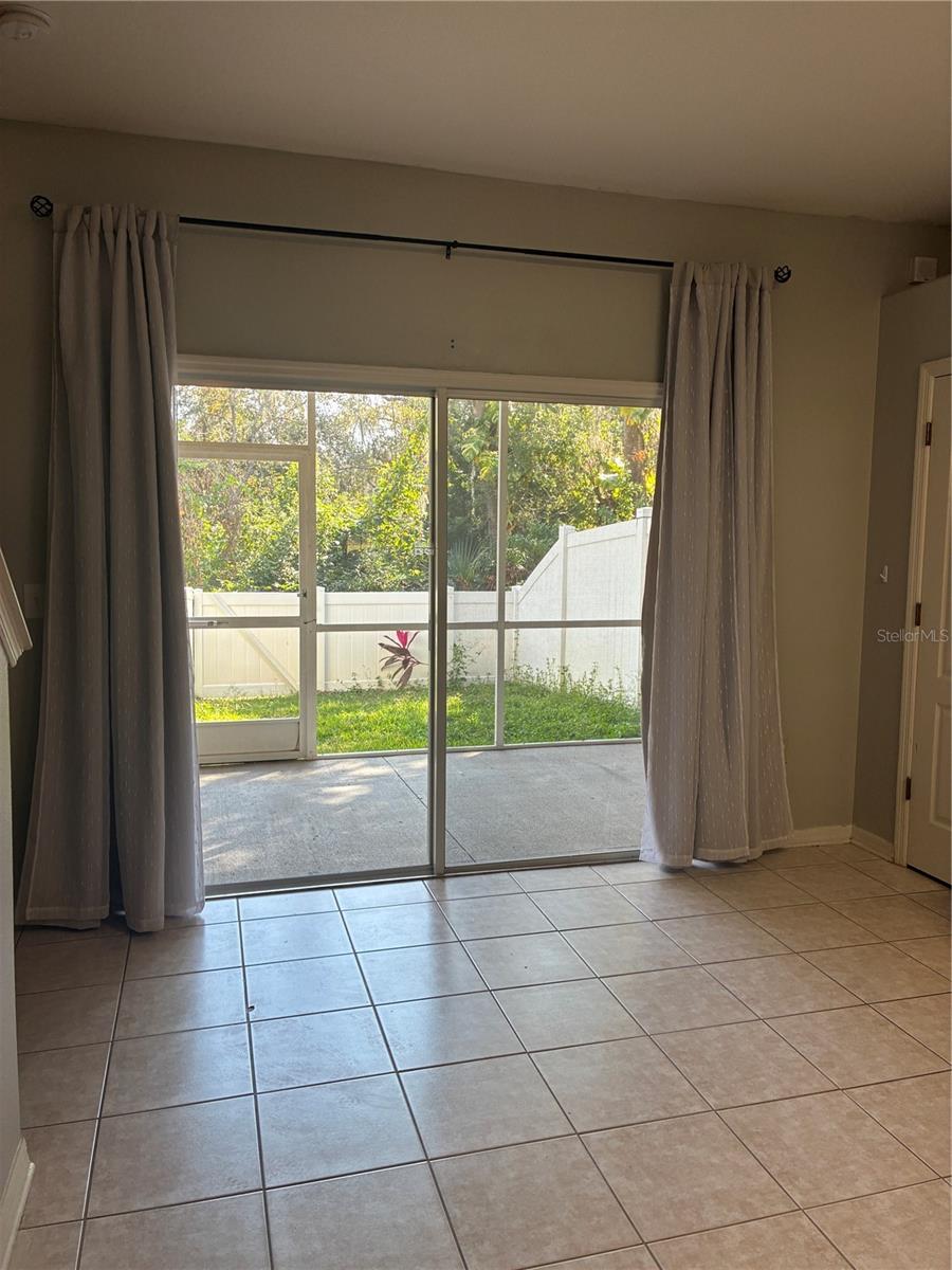 Image 5 of 35 For 1110 Sleepy Oak Dr