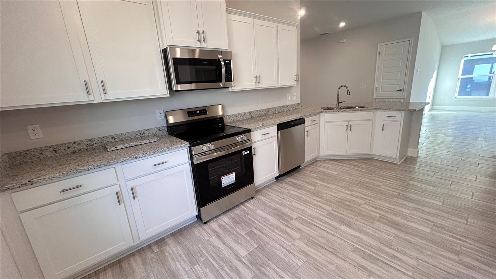 Image 6 of 12 For 13092 Kent Bradley Street