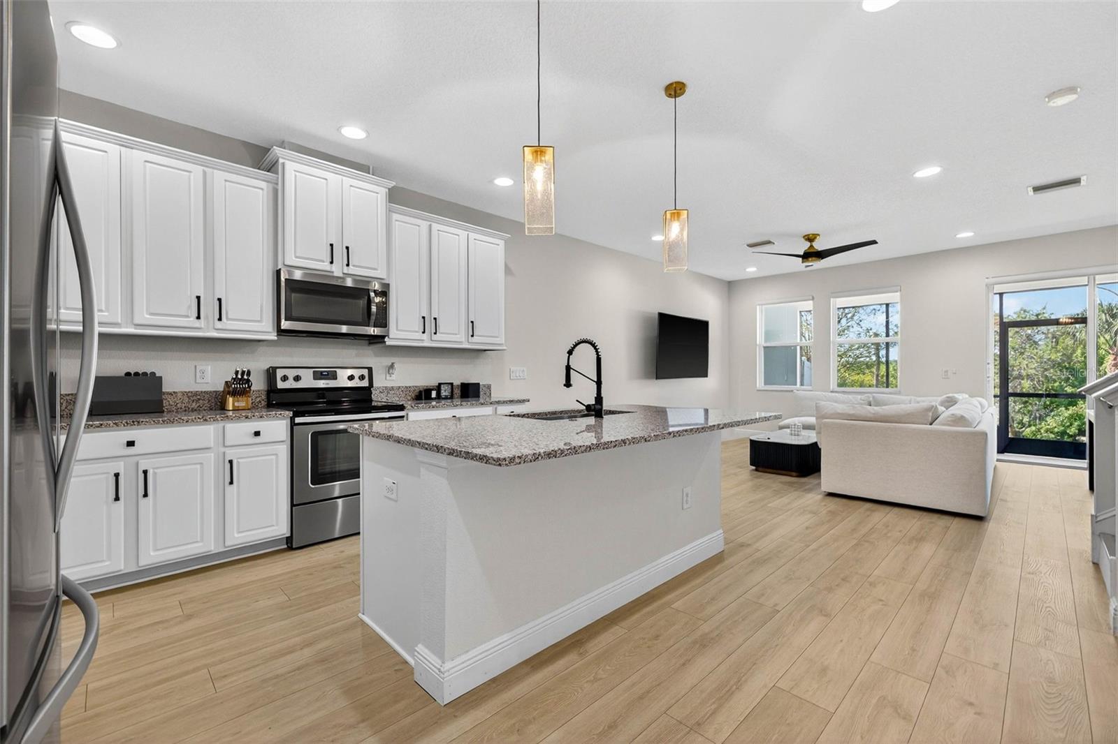 Image 11 of 34 For 8128 Muddy Pines Place