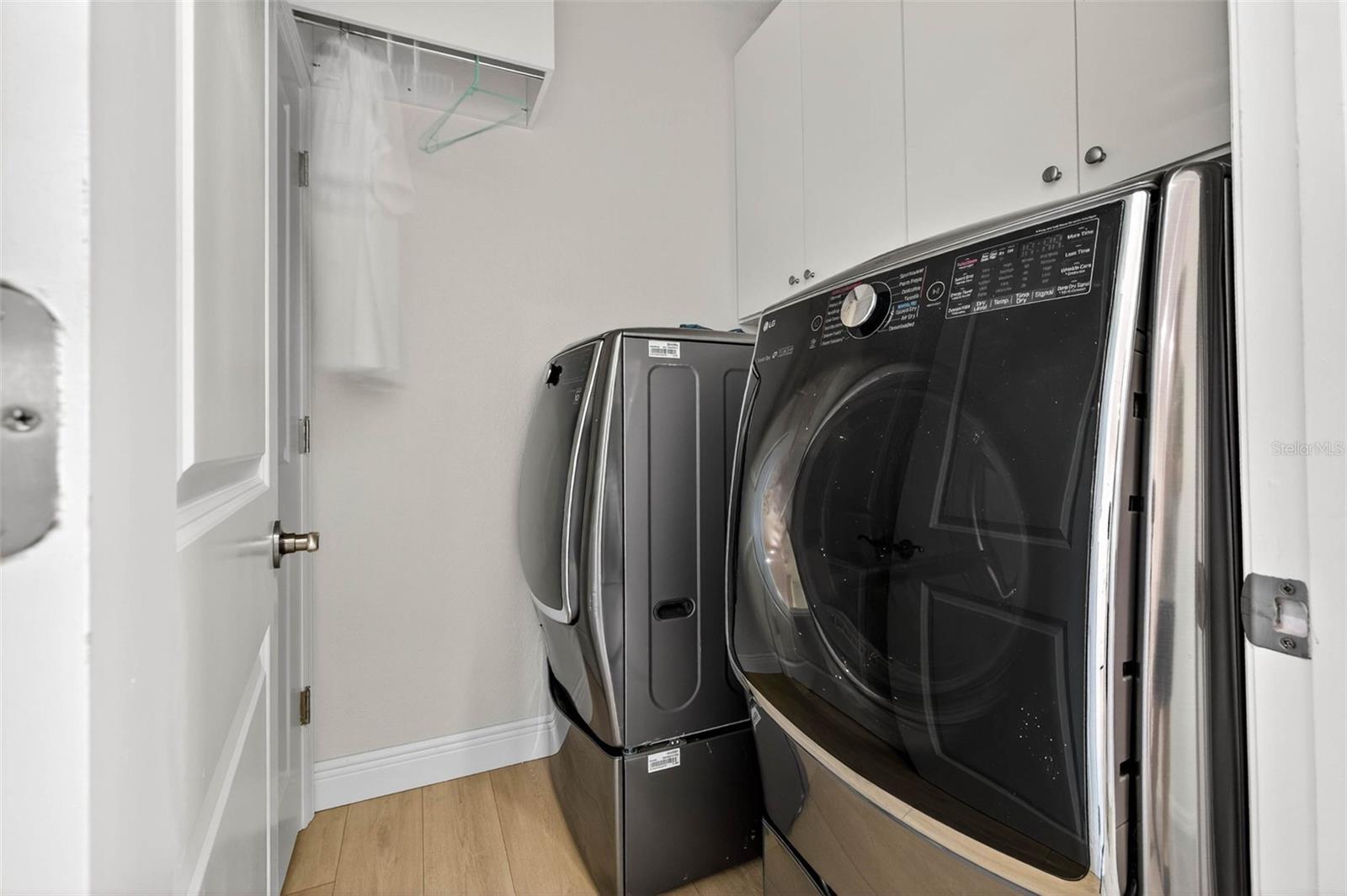 Image 24 of 34 For 8128 Muddy Pines Place