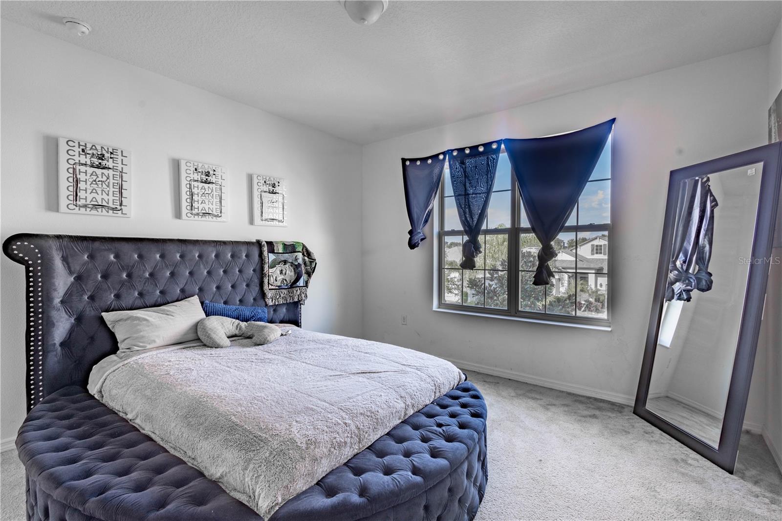 Image 18 of 68 For 2468 Verde View Drive