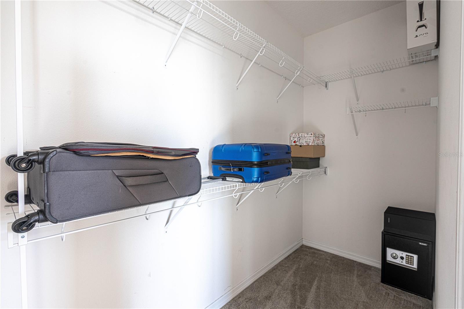 Image 24 of 68 For 2468 Verde View Drive