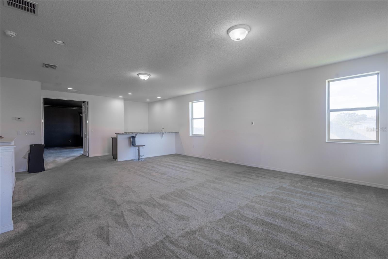 Image 29 of 68 For 2468 Verde View Drive