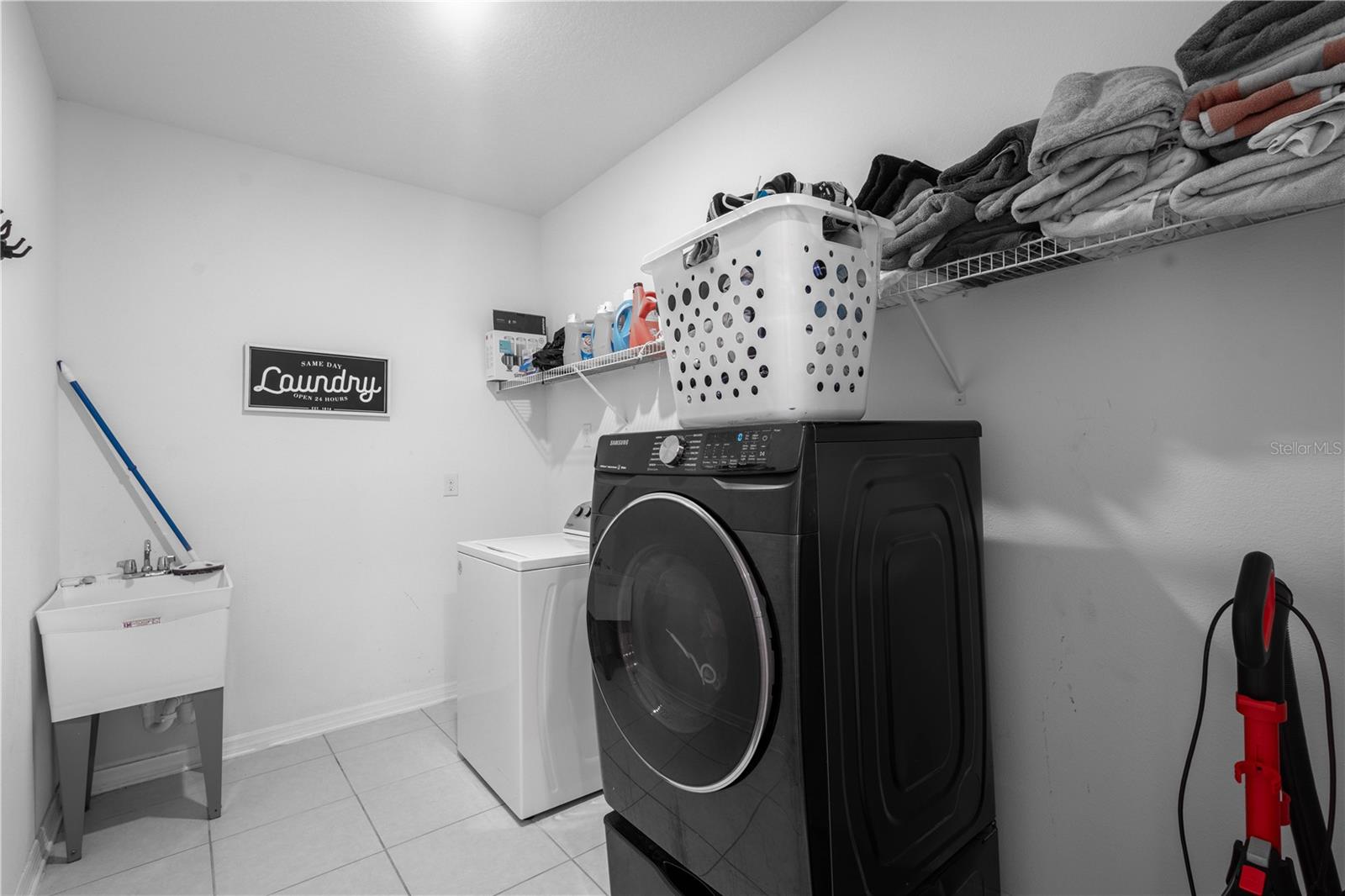 Image 30 of 68 For 2468 Verde View Drive