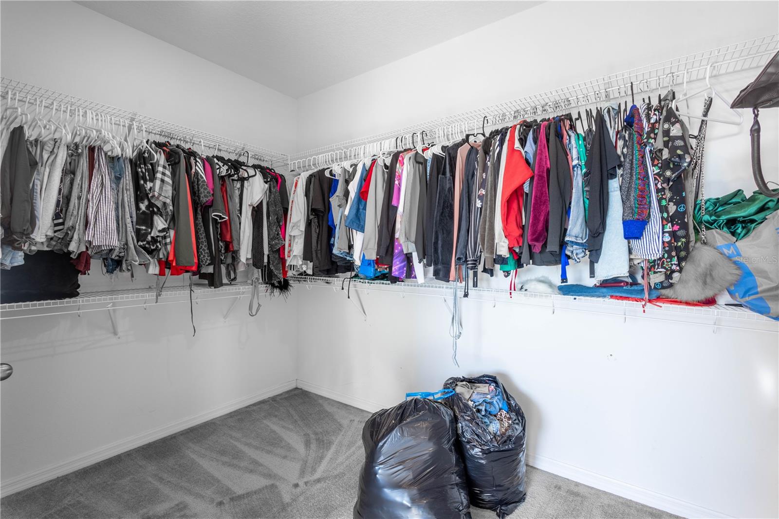 Image 34 of 68 For 2468 Verde View Drive