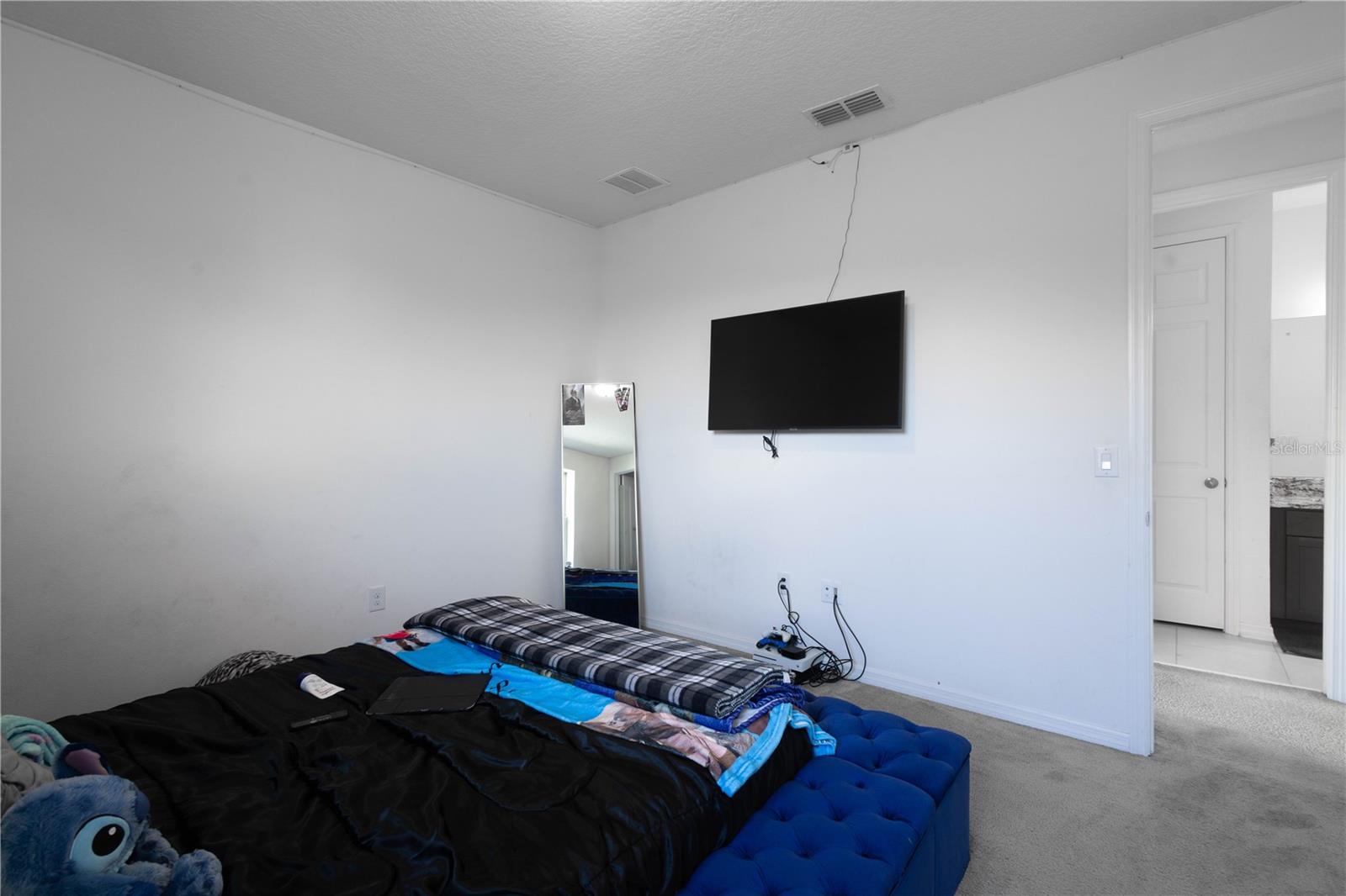 Image 35 of 68 For 2468 Verde View Drive