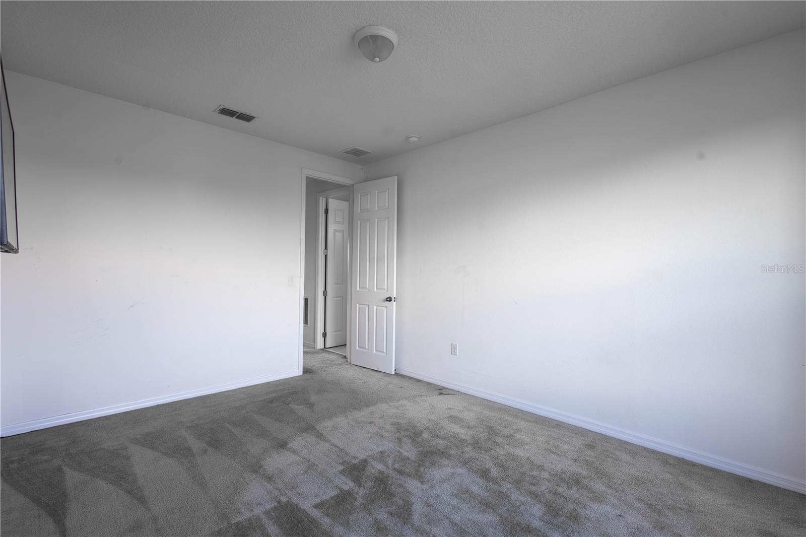 Image 36 of 68 For 2468 Verde View Drive