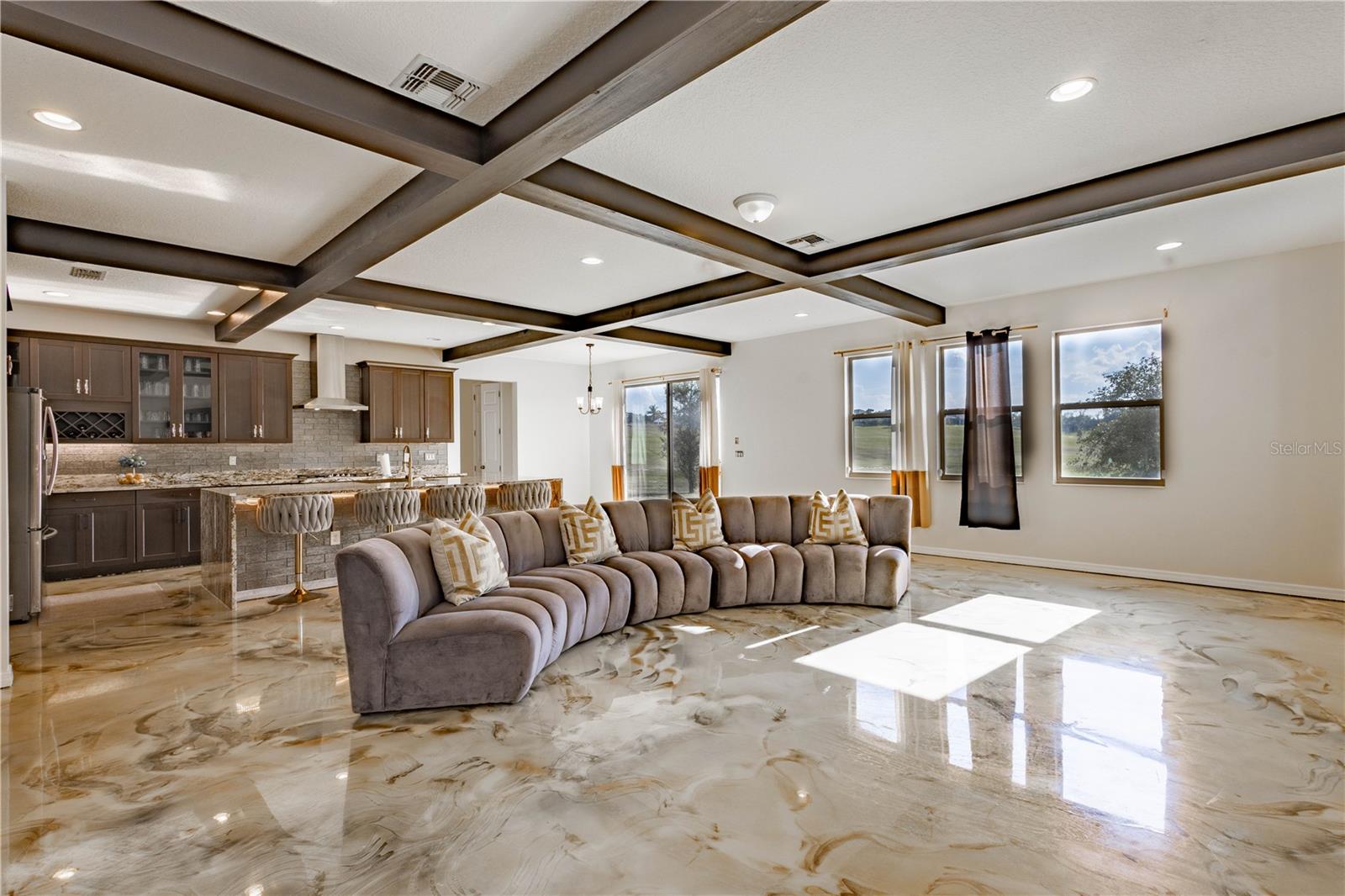 Image 6 of 68 For 2468 Verde View Drive