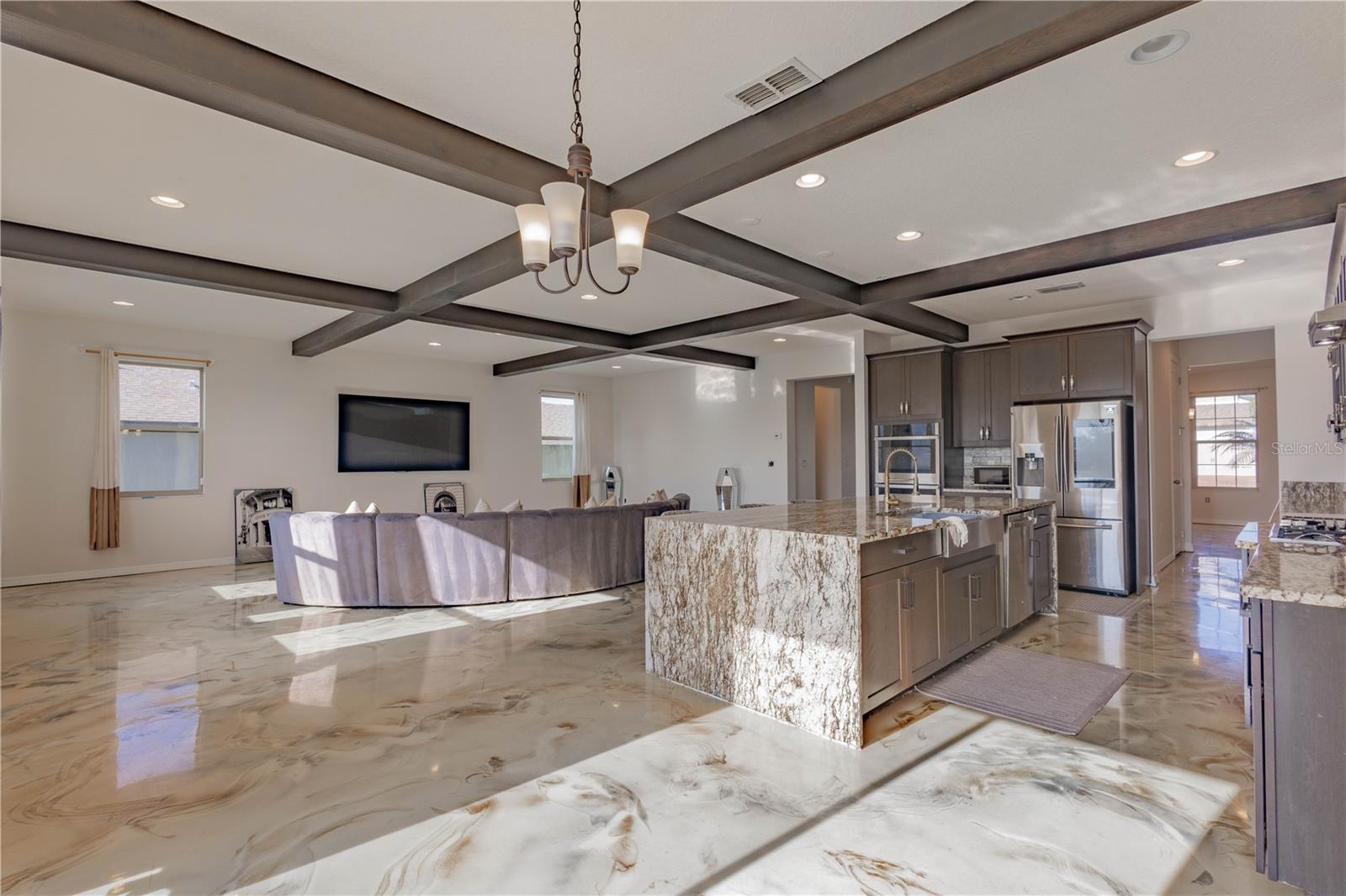 Image 8 of 68 For 2468 Verde View Drive