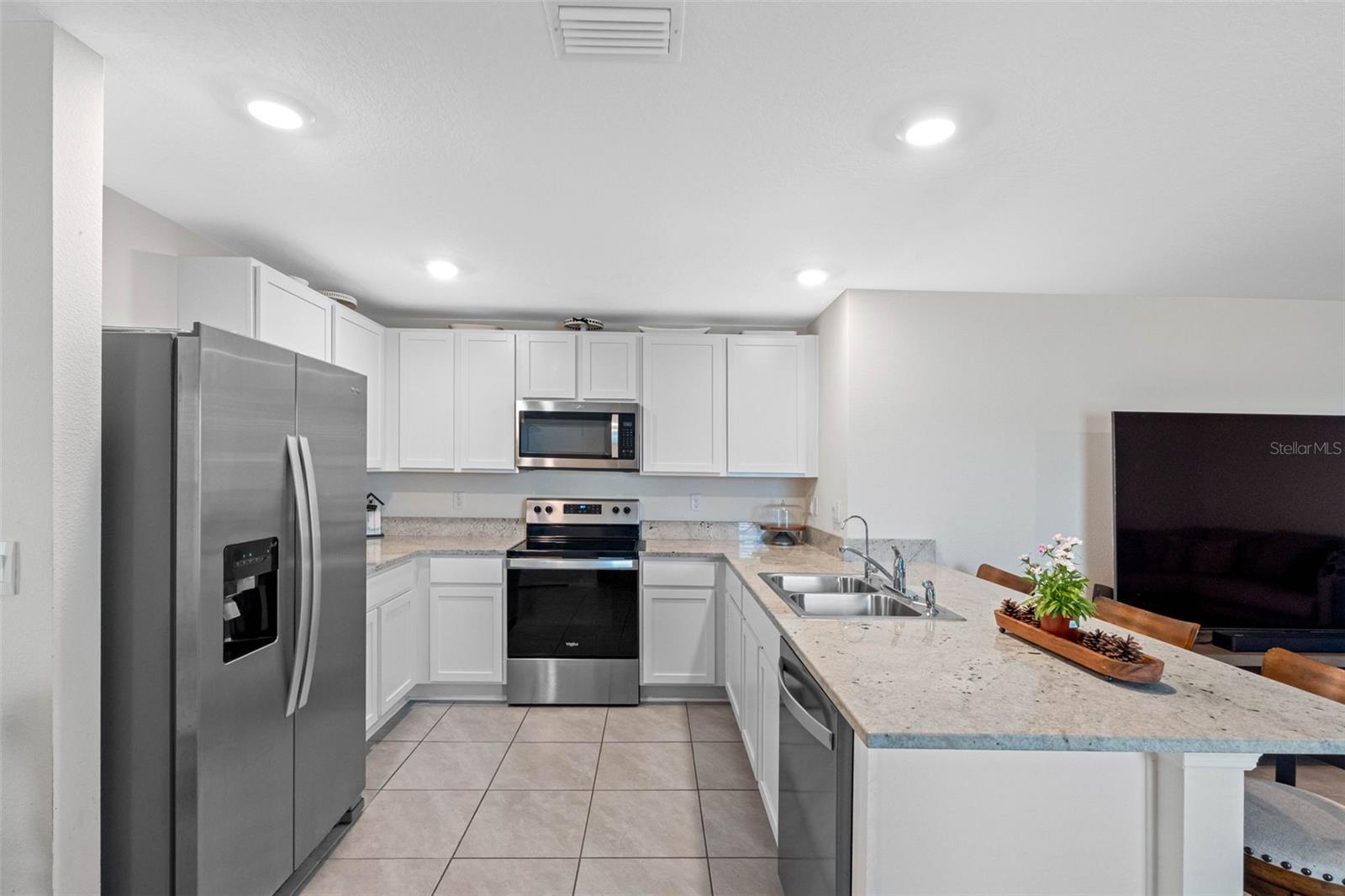 Image 12 of 54 For 1676 Hazy Sea Drive