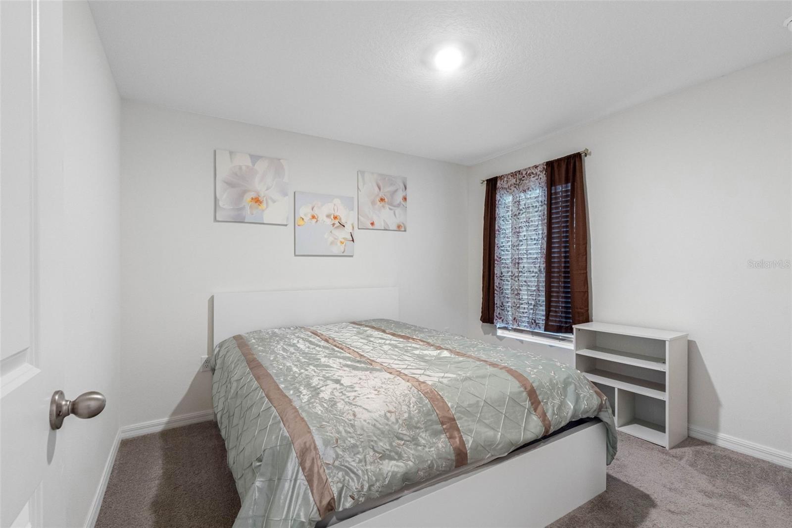 Image 16 of 54 For 1676 Hazy Sea Drive