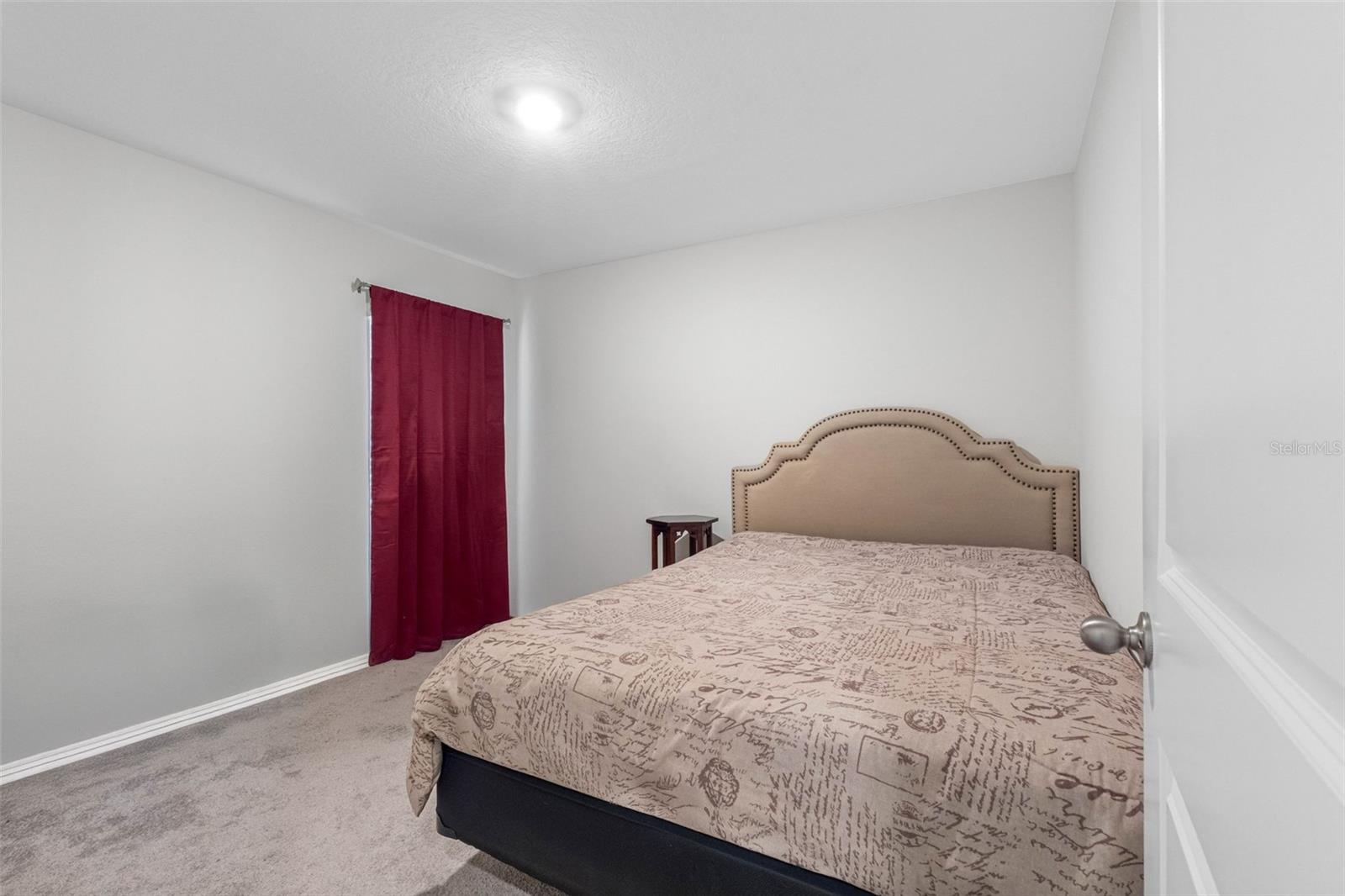 Image 19 of 54 For 1676 Hazy Sea Drive