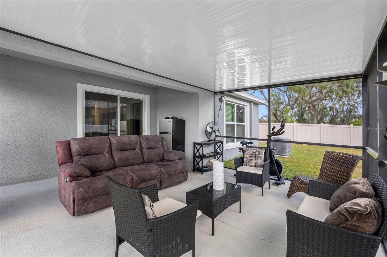 Image 28 of 54 For 1676 Hazy Sea Drive