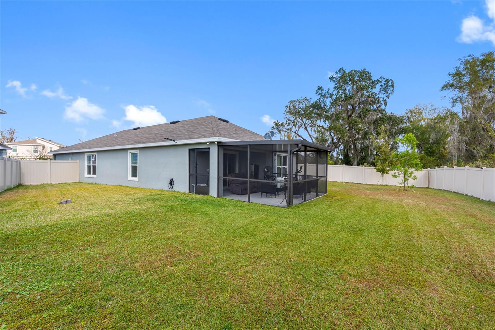 Image 31 of 54 For 1676 Hazy Sea Drive