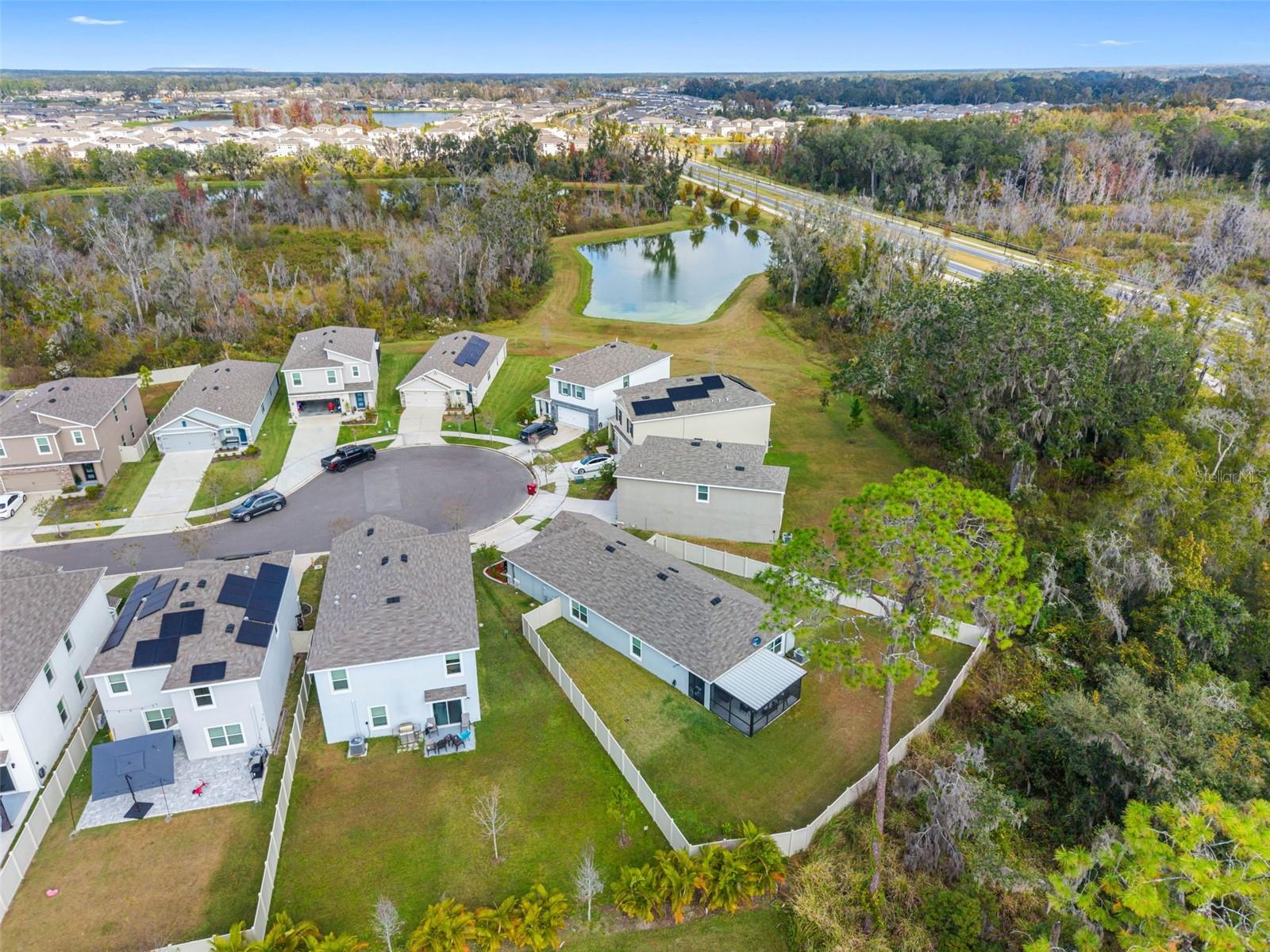 Image 39 of 54 For 1676 Hazy Sea Drive